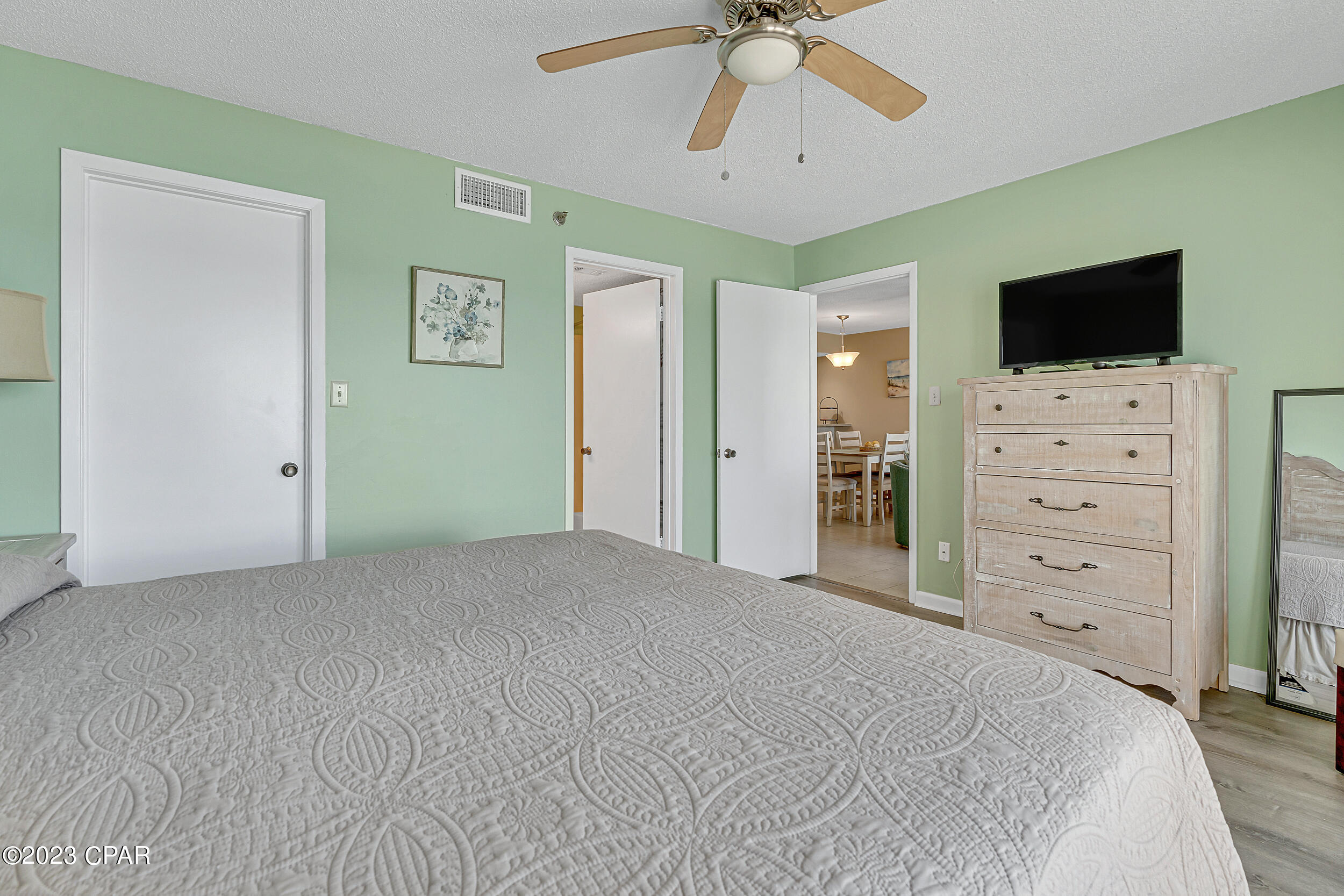 The Commodore - Residential