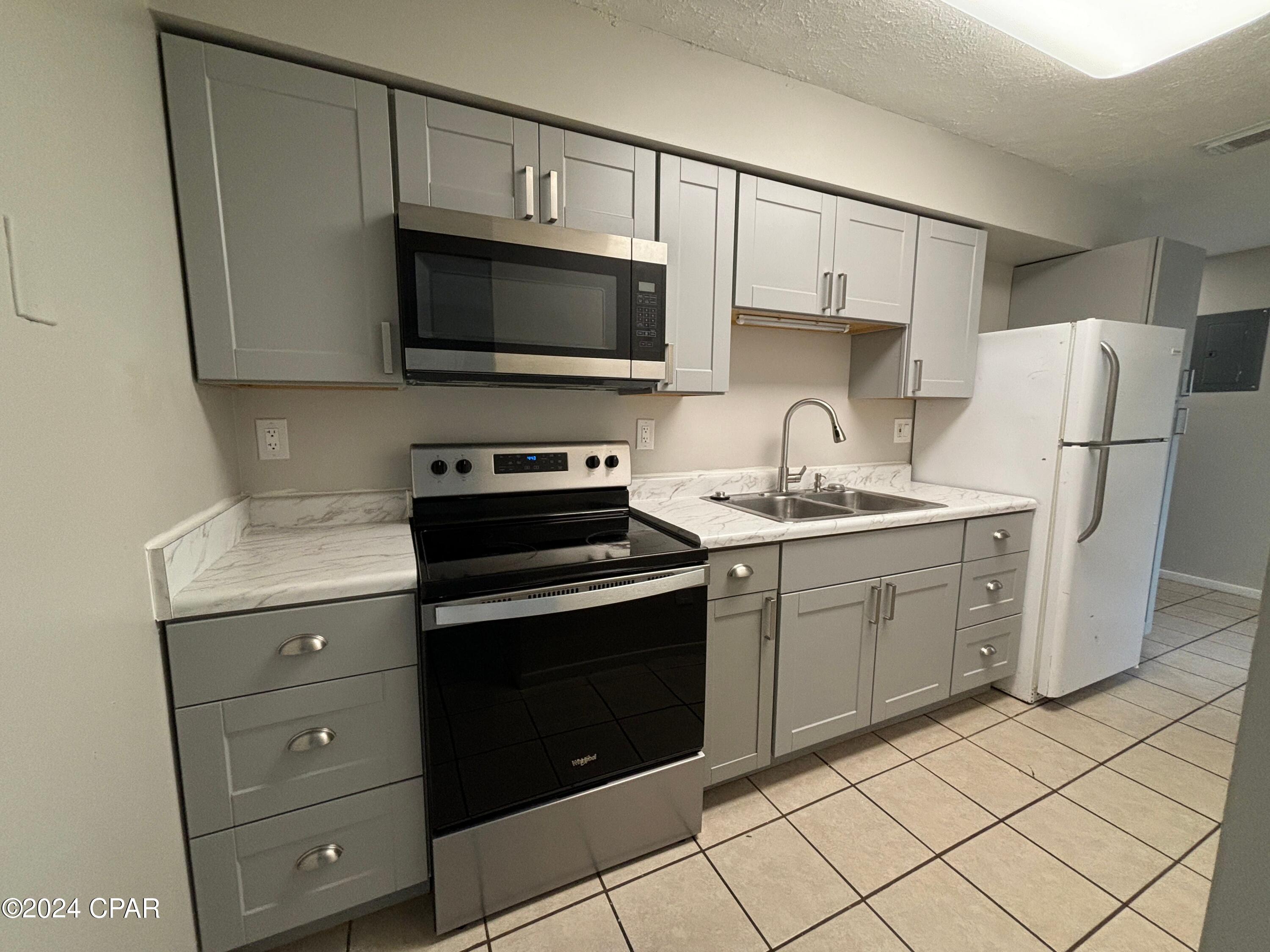 [No Recorded Subdiv] - Residential Lease