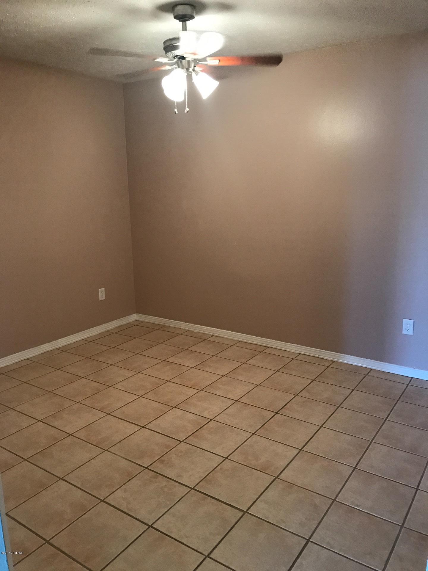 Blue Lagoon - Residential Lease