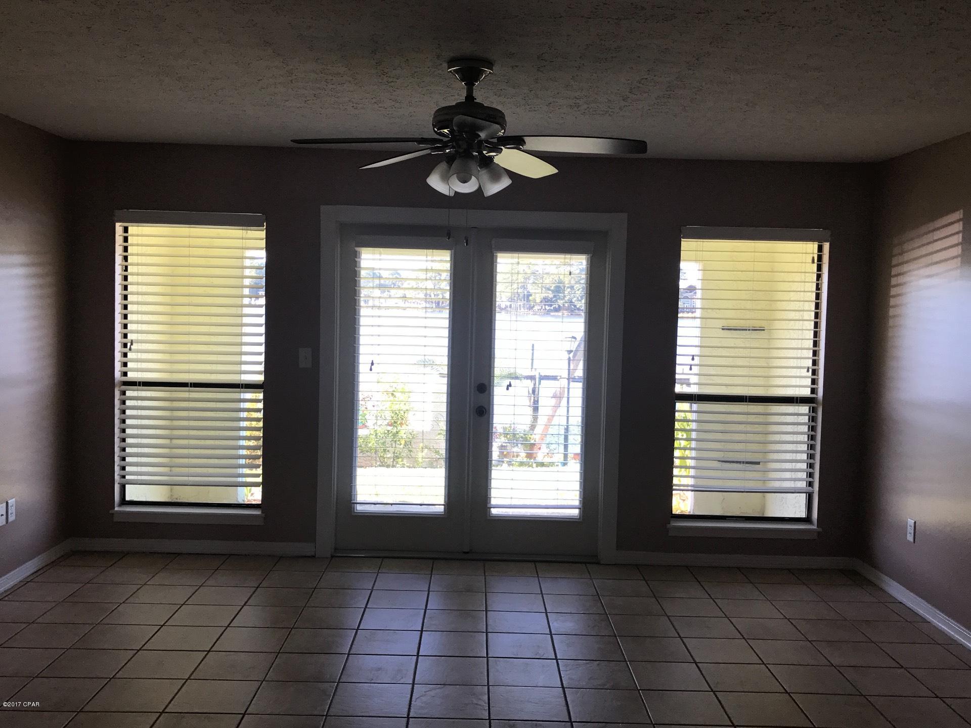 Blue Lagoon - Residential Lease