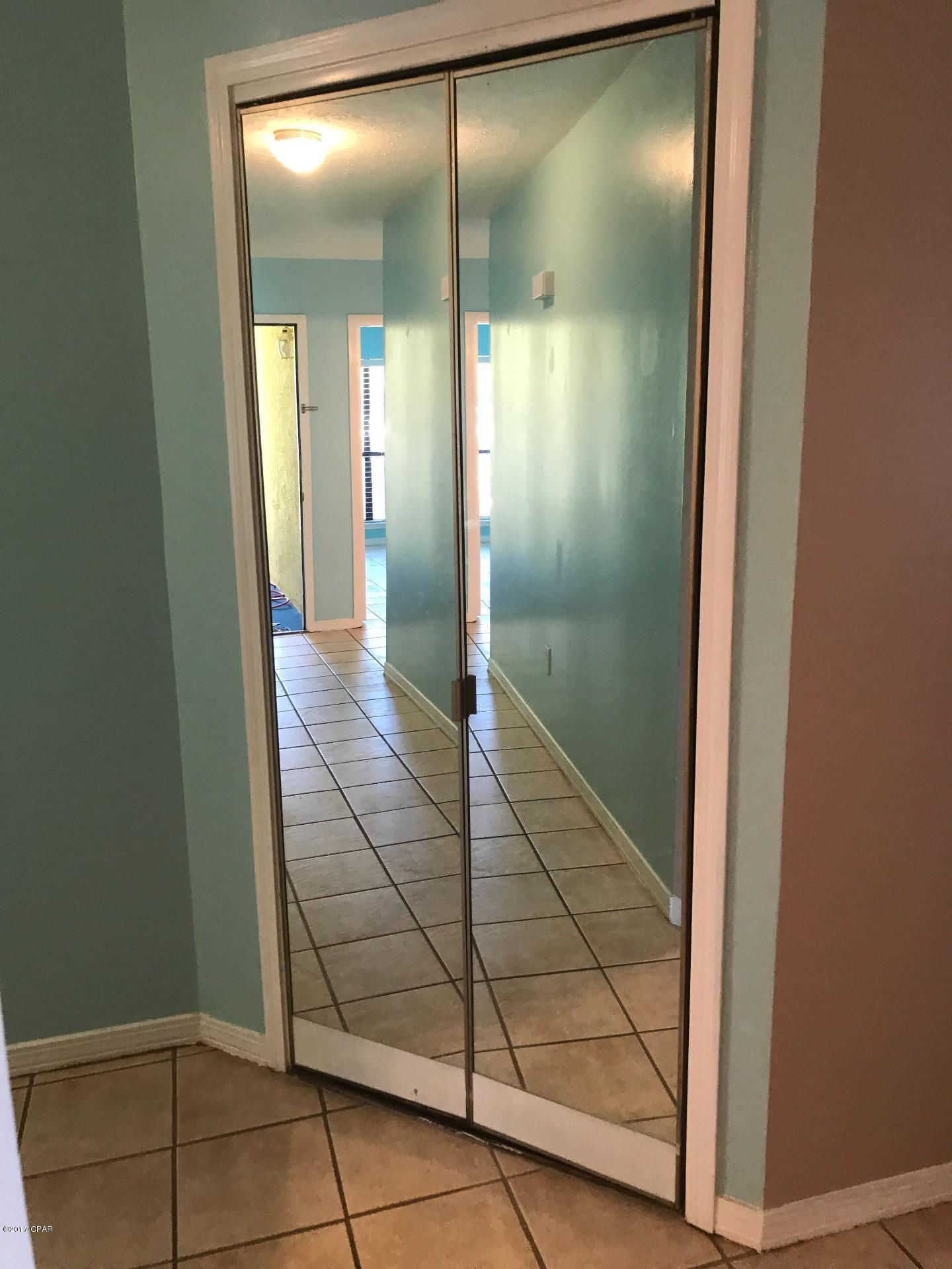 Blue Lagoon - Residential Lease