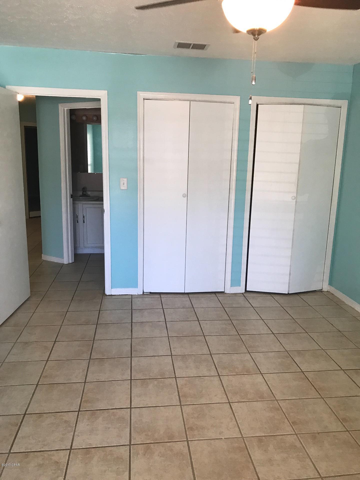 Blue Lagoon - Residential Lease