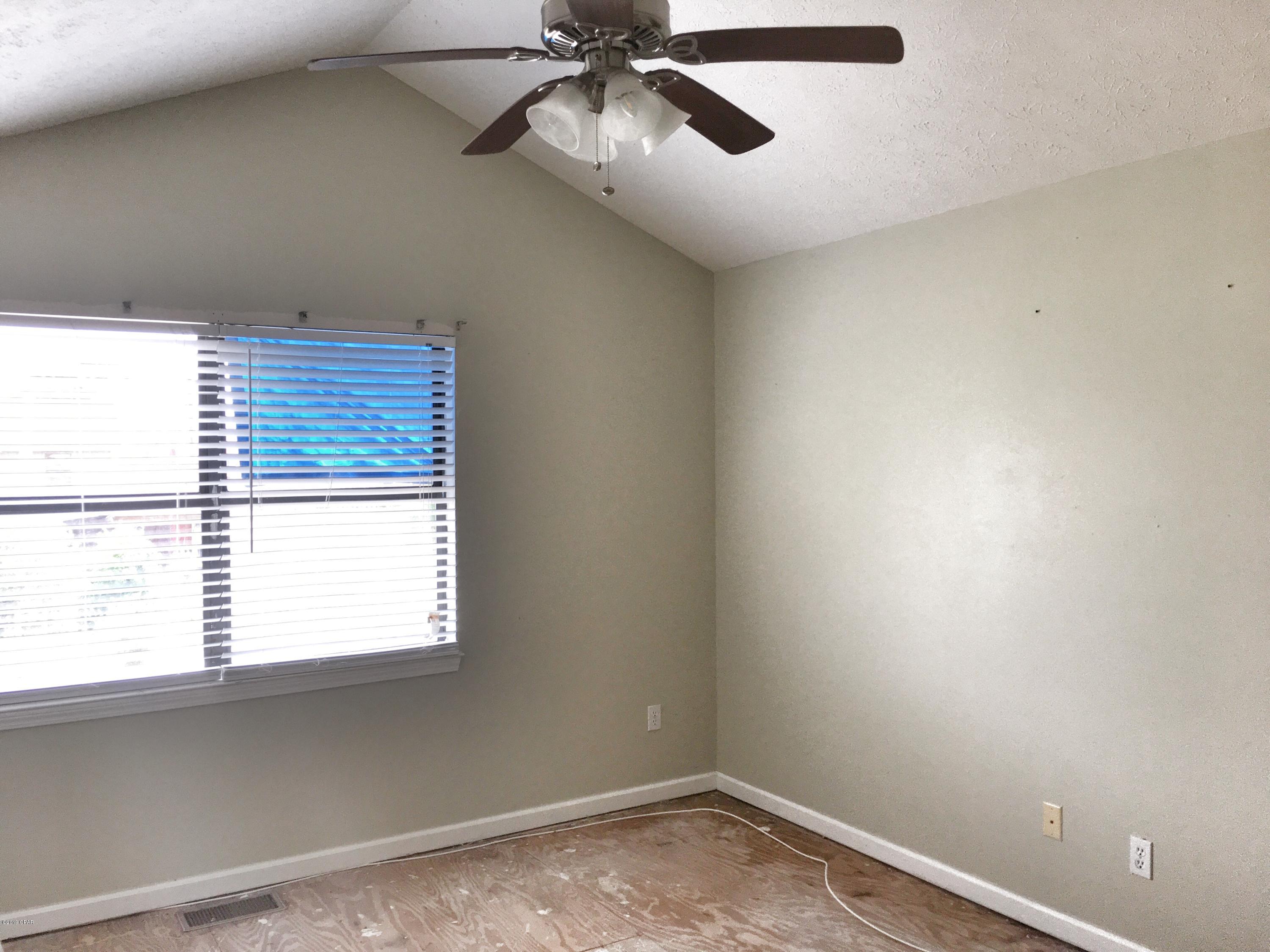 Belaire Estates U-6 - Residential