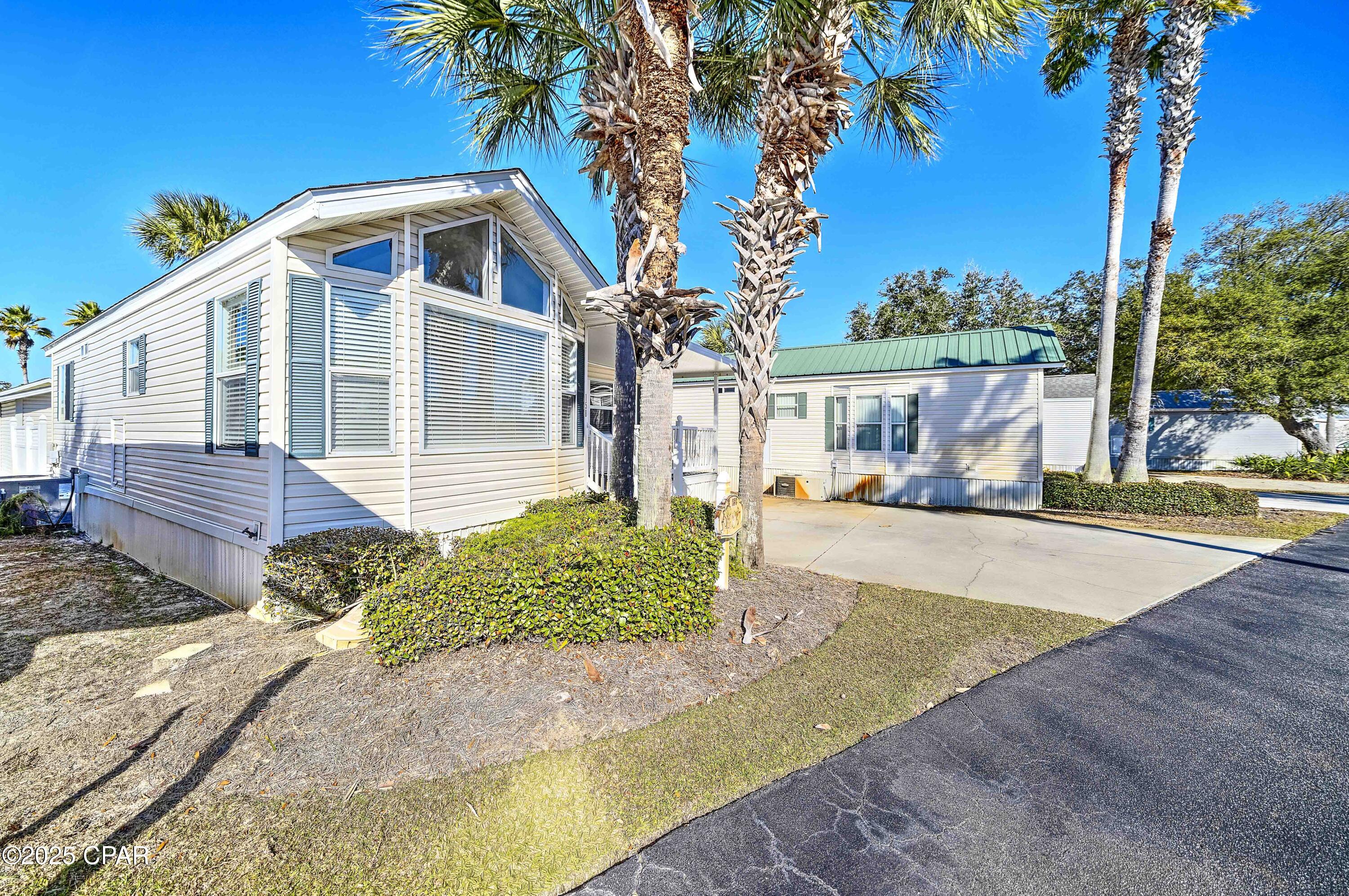 Emerald Pointe Resort - Residential