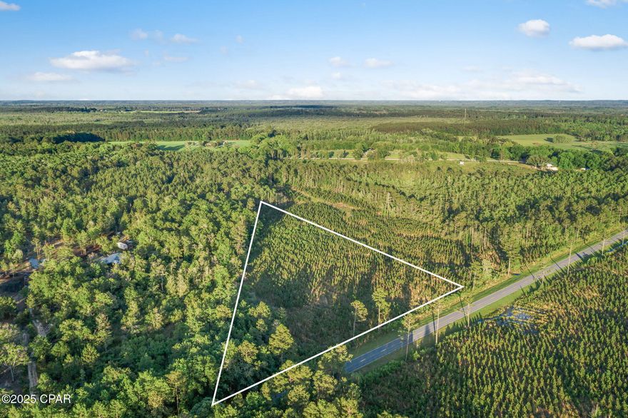 This beautiful 5.04+/- acre tract offers the perfect setting to build your dream home! With frontage along County Road 177, the property provides convenient access while maintaining a peaceful, rural atmosphere. Ideally located near Hwy 79, you'll enjoy the benefits of nearby amenities without sacrificing the tranquility of country living.