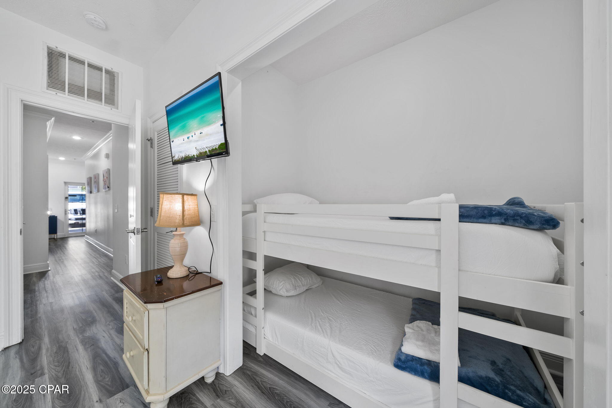 Long Beach 3rd - Residential