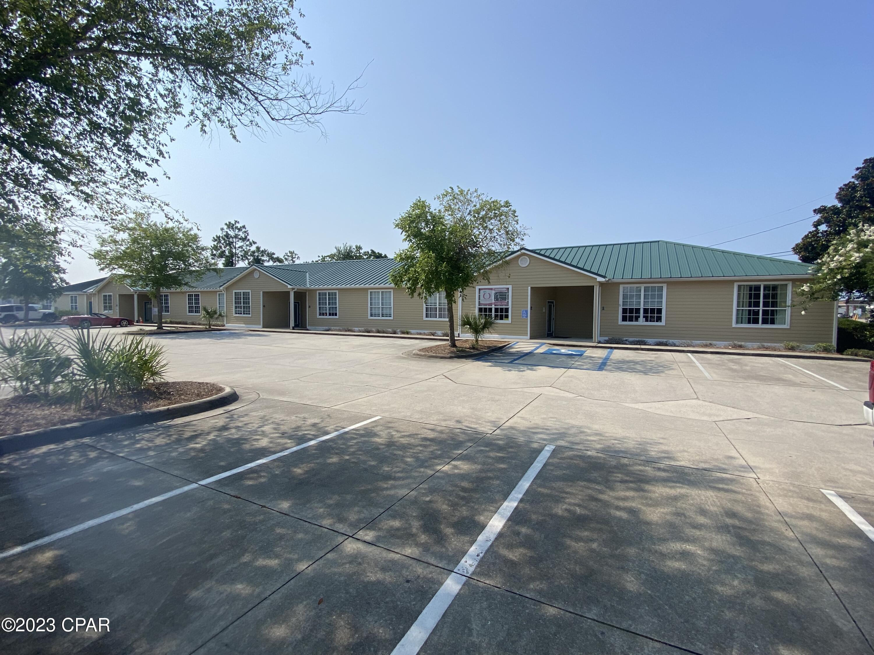 [No Recorded Subdiv] - Commercial Sale