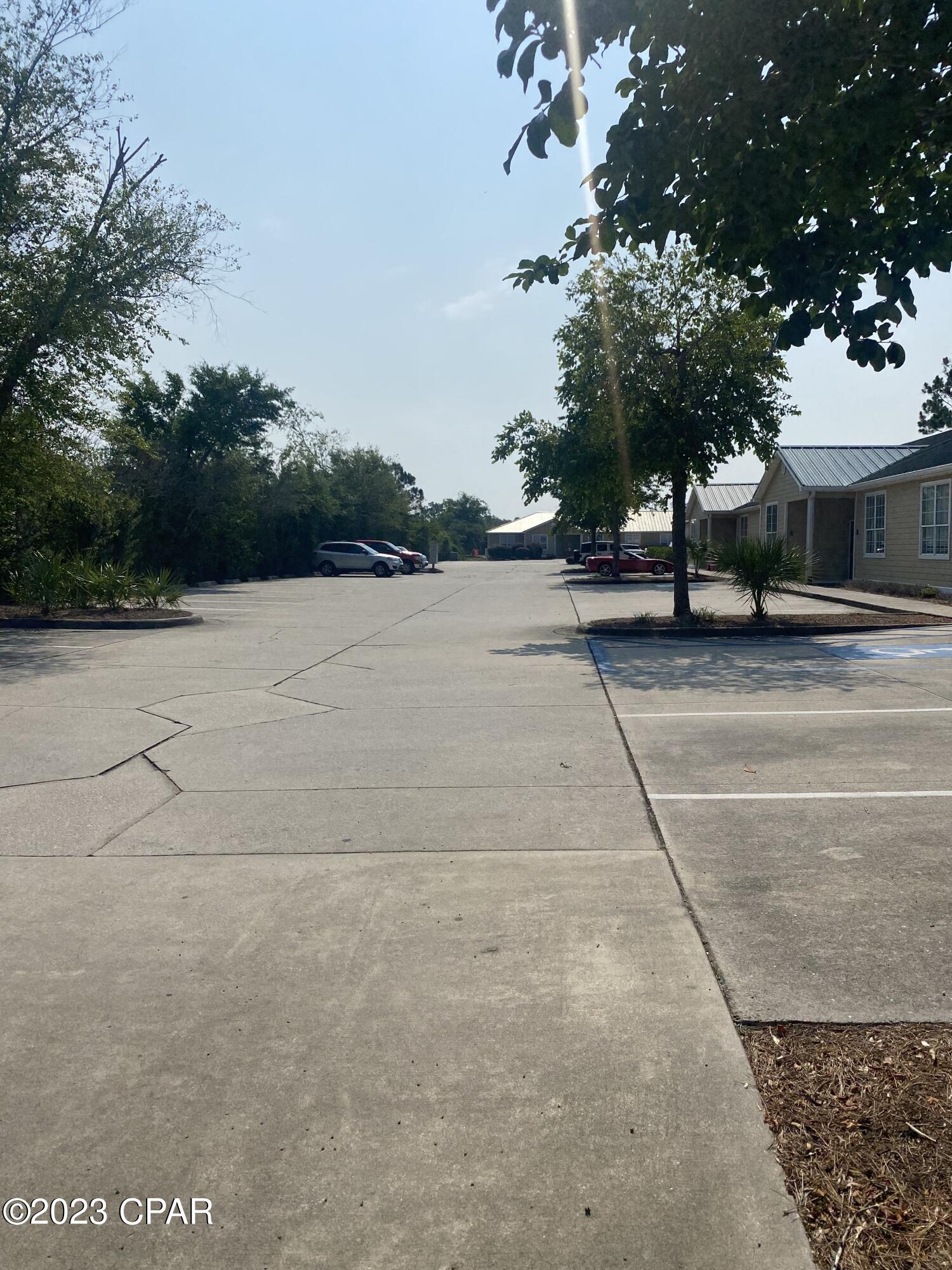 [No Recorded Subdiv] - Commercial Sale