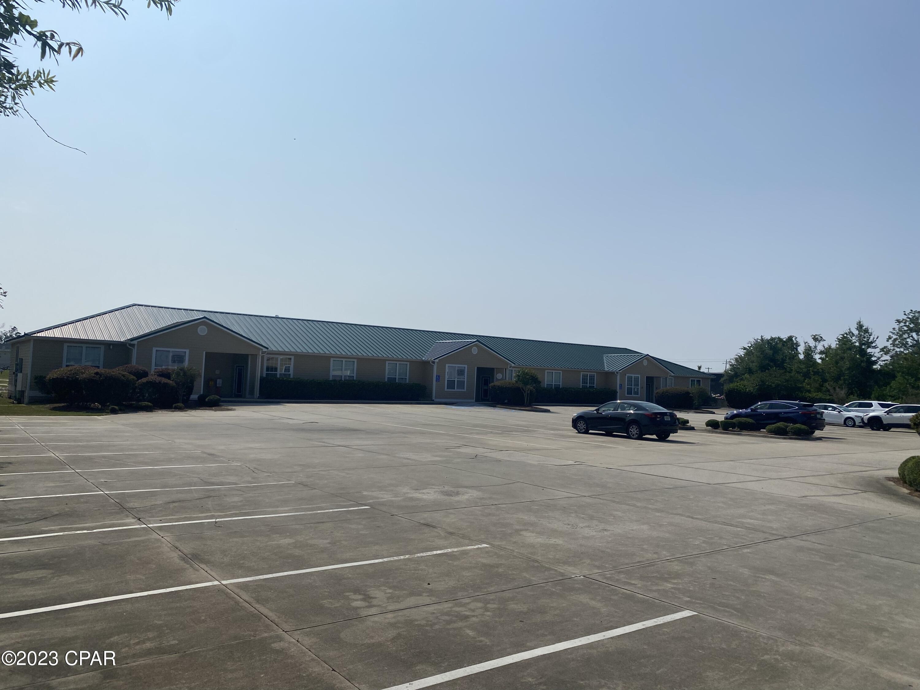 [No Recorded Subdiv] - Commercial Sale