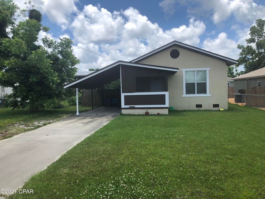 CURRENTLY UNDER CONTRACT, SELLER ACCEPTING BACKUP OFFERS' . INVESTOR Opportunity!!! Immediate income producing property. Tenants lease is to November 30,2021. Stunning remodel in 2019. Nothing to do except collect the rent. The home has a new roof in 2019, new privacy fencing. The A/C and ducting were replaced in 2019, New appliances, washer and dryer, and vinyl plank flooring. There is a large living area with 10' ceilings. It's in a great location with many new homes on a non busy street. The house is close to Tyndall Air Force Base, schools, shopping and restaurants. Contact your Realtor to find out more about this amazing home. Tenants lease conveys with property.