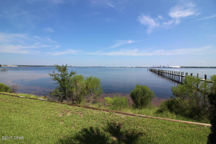 Pelican Bay - Residential