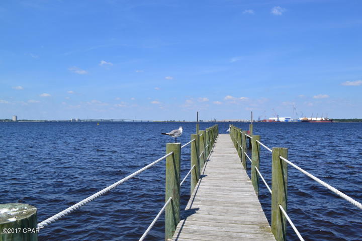 Pelican Bay - Residential