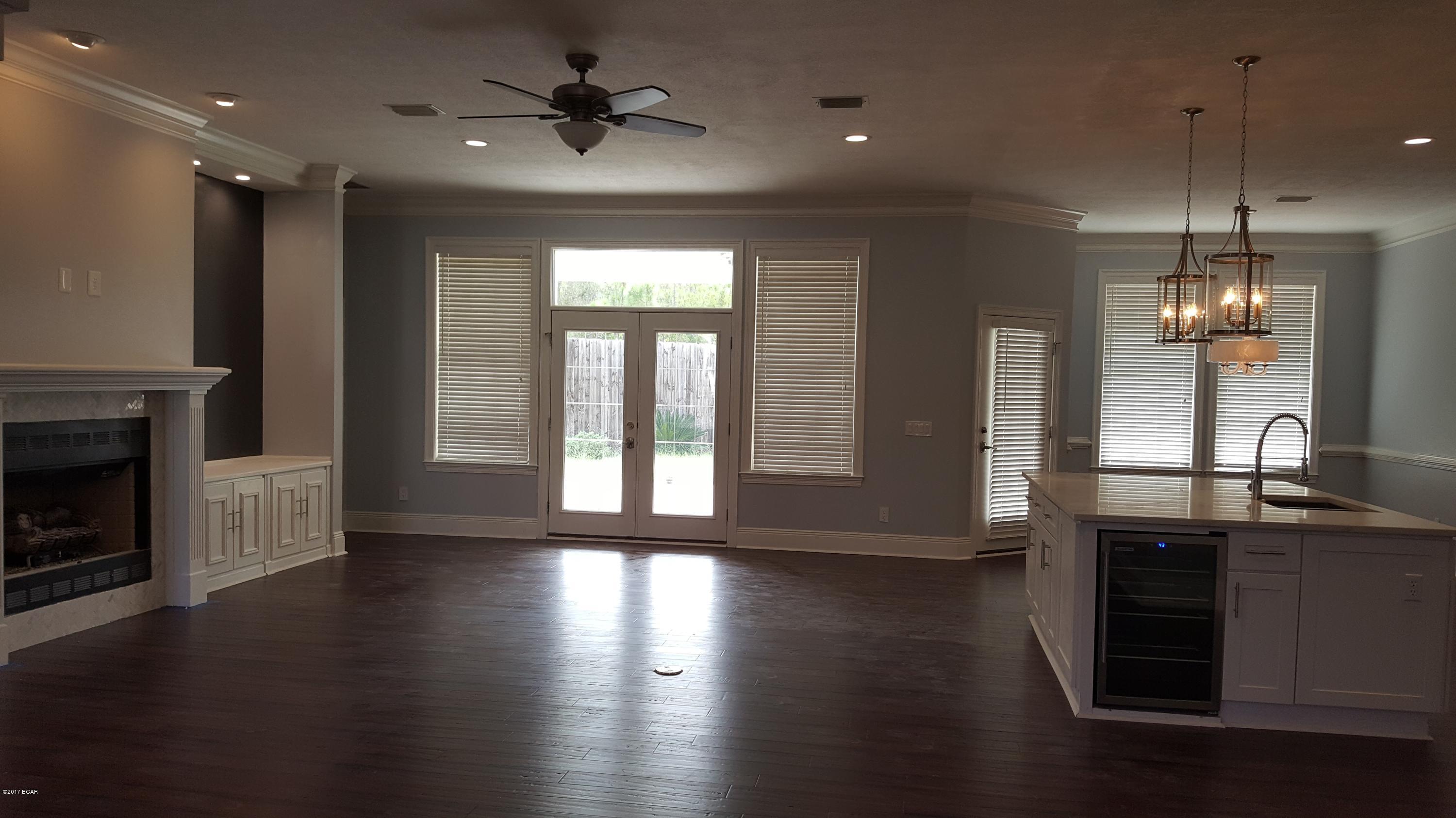 Pelican Bay - Residential