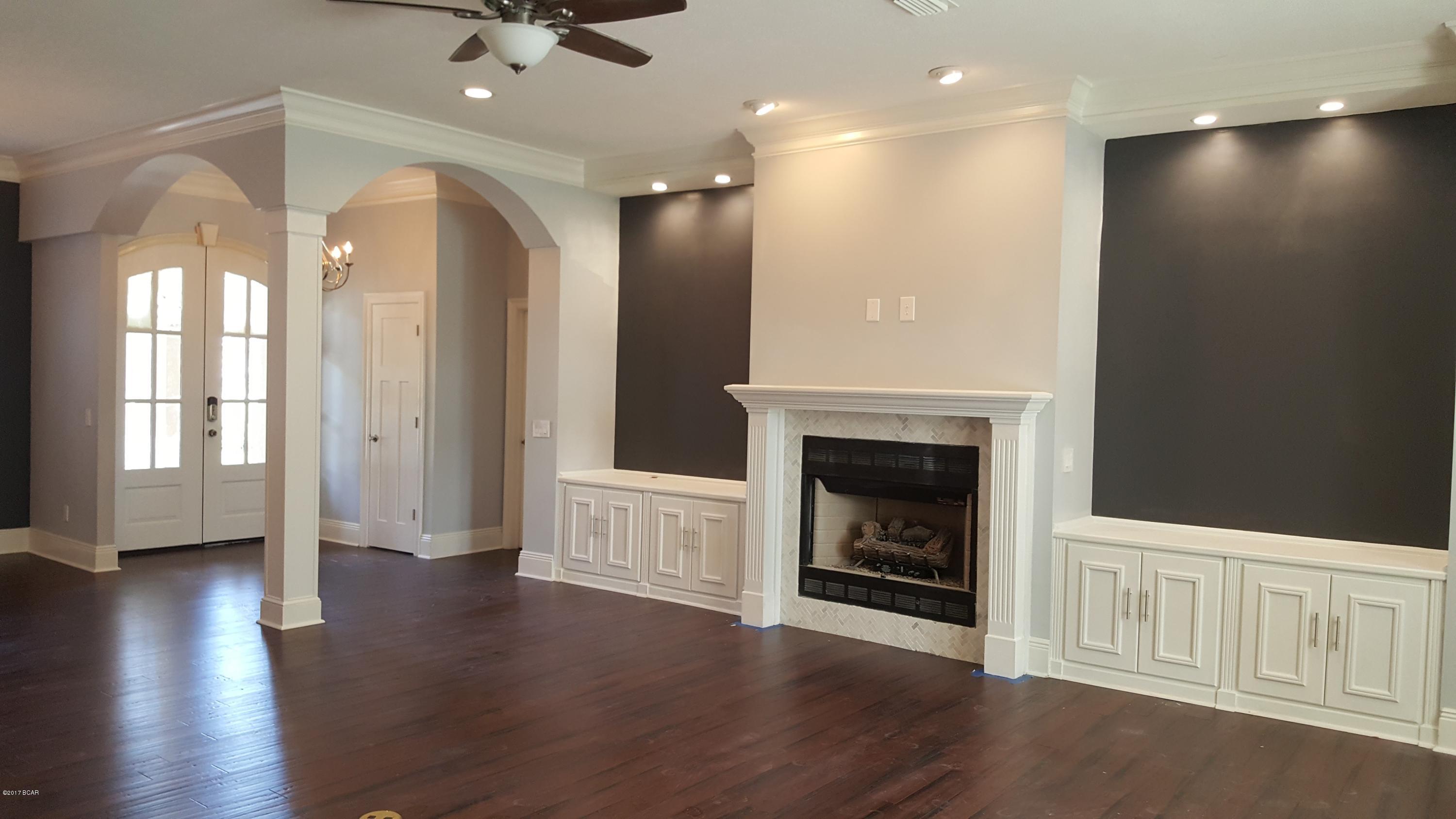 Pelican Bay - Residential