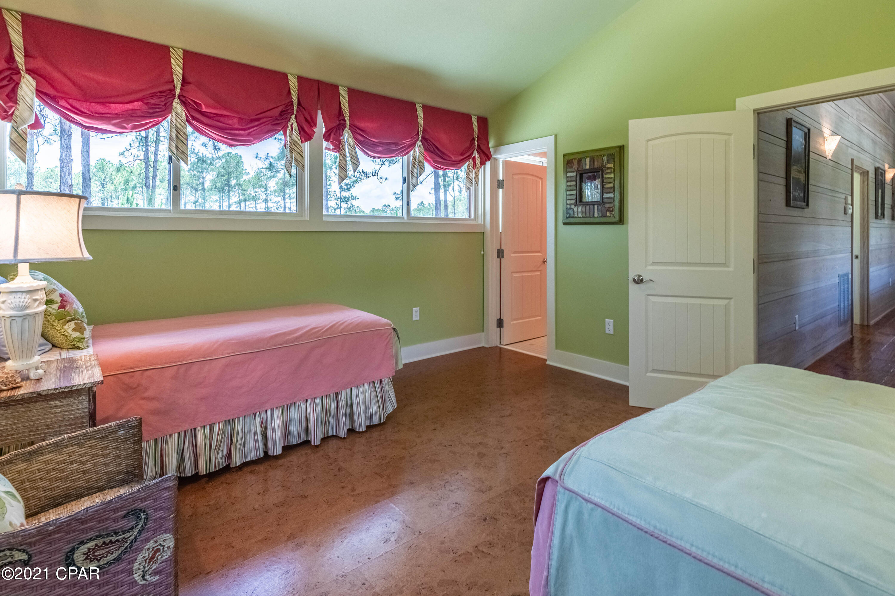 Rivercamps On Crooked Creek - Residential