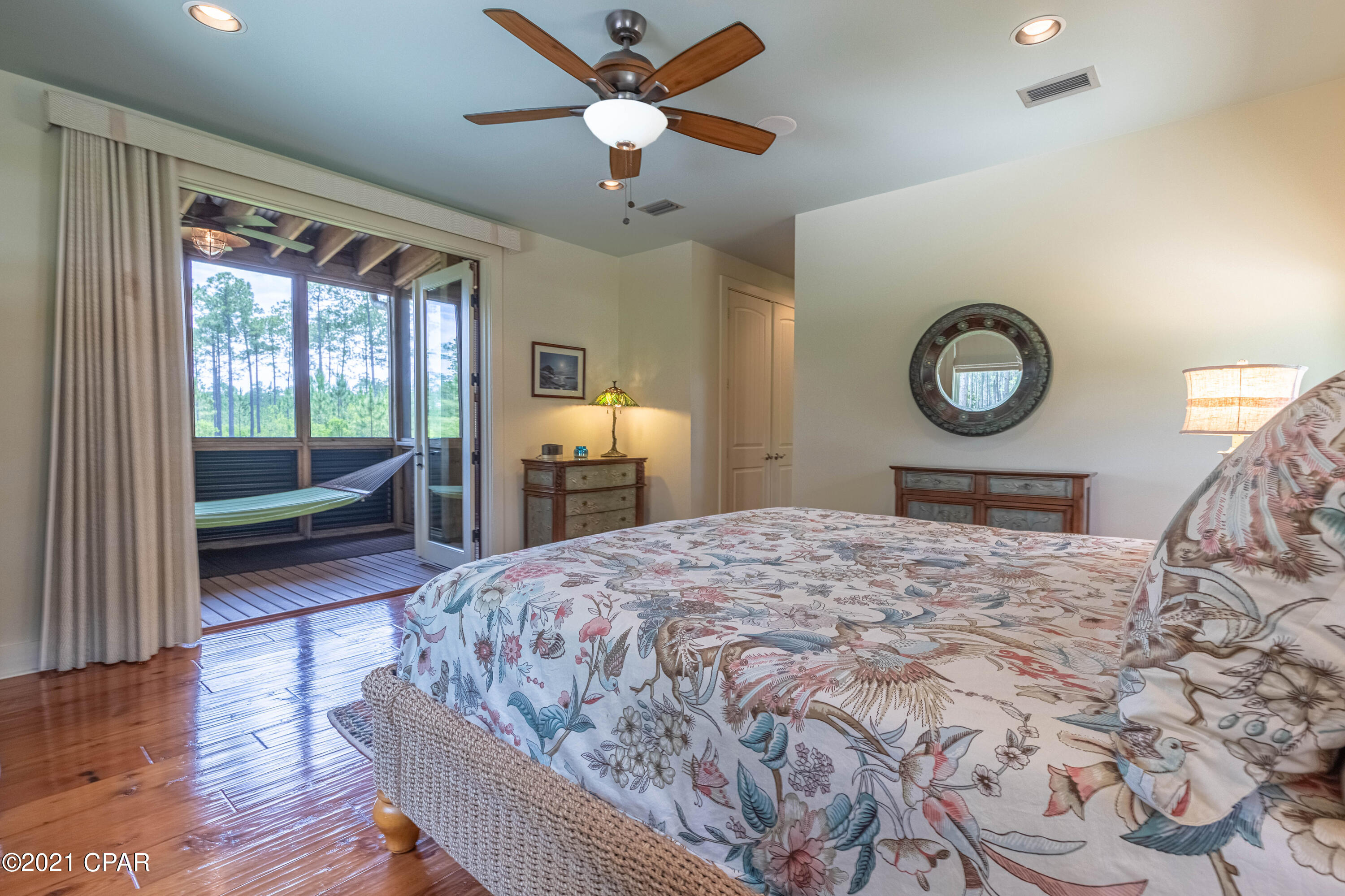 Rivercamps On Crooked Creek - Residential