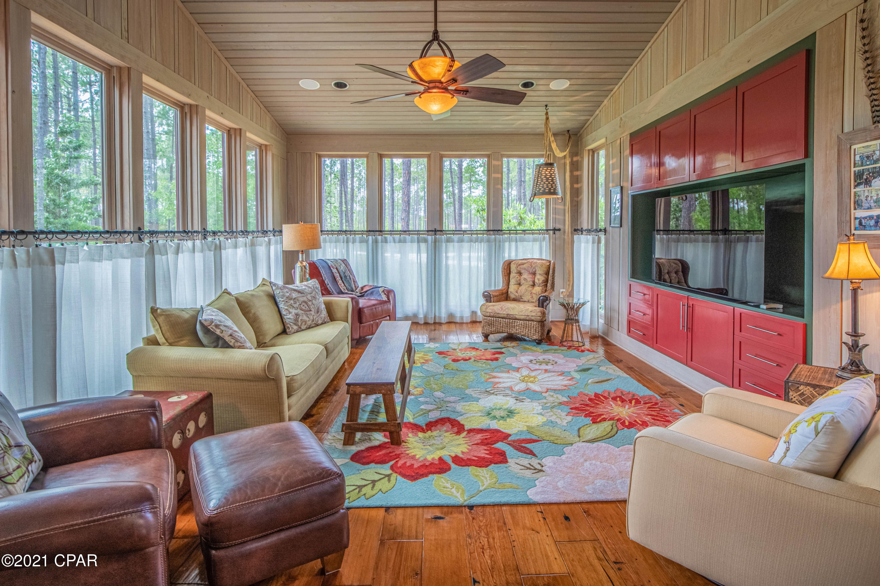 Rivercamps On Crooked Creek - Residential