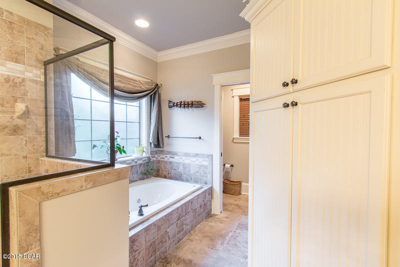 Hawks Landing - Residential