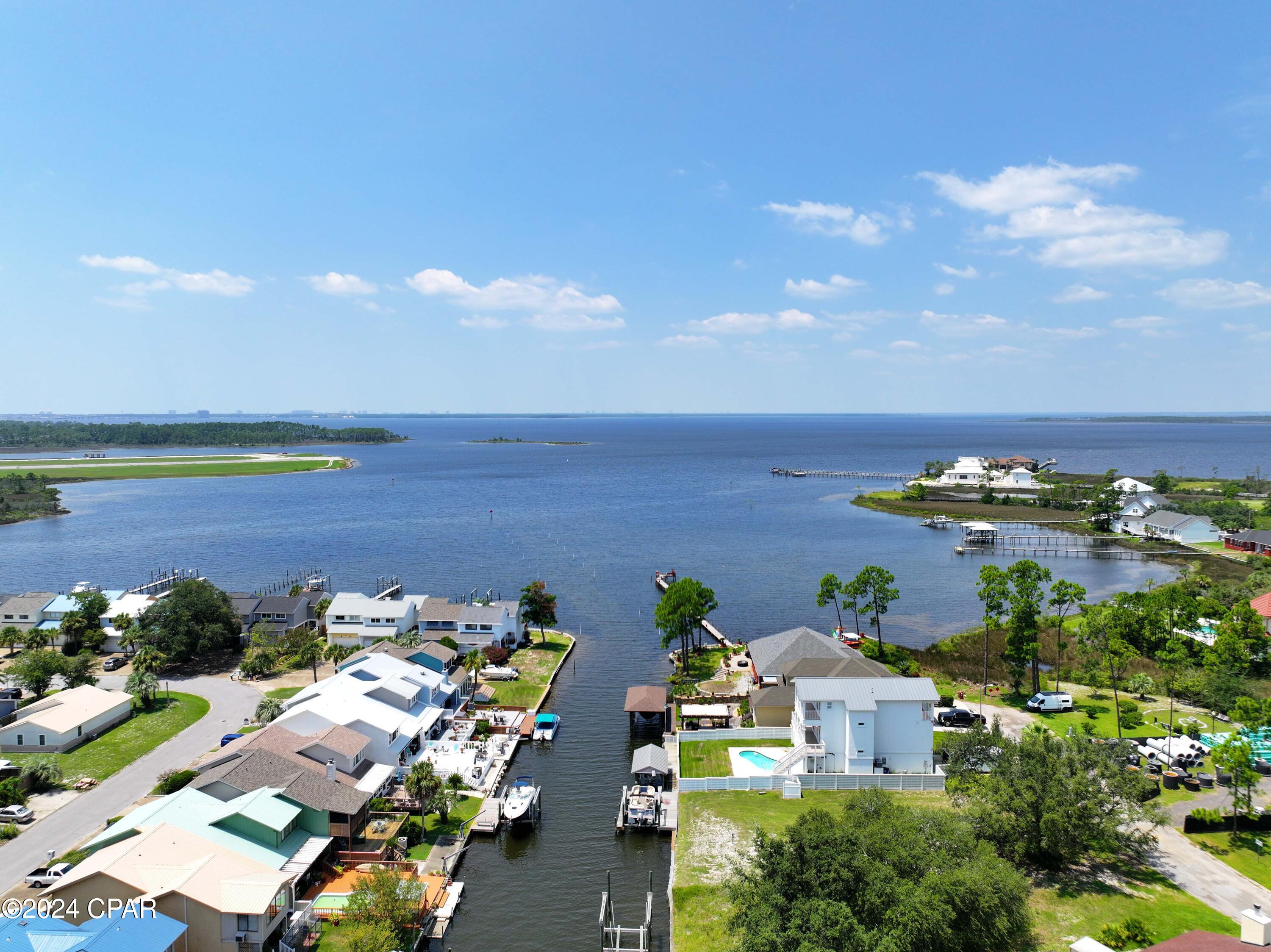 Venetian Villa - Land