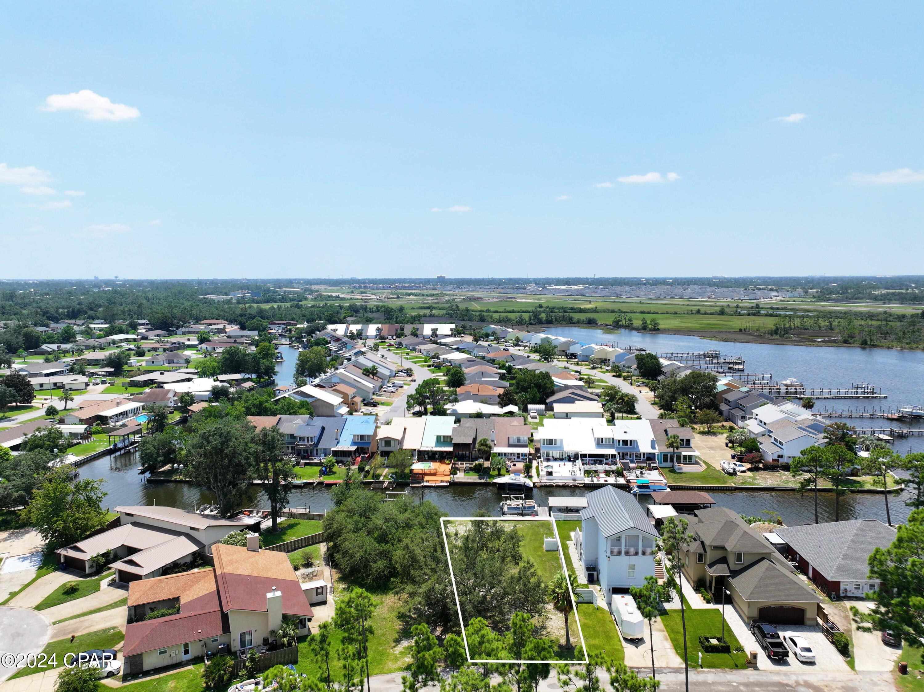 Venetian Villa - Land