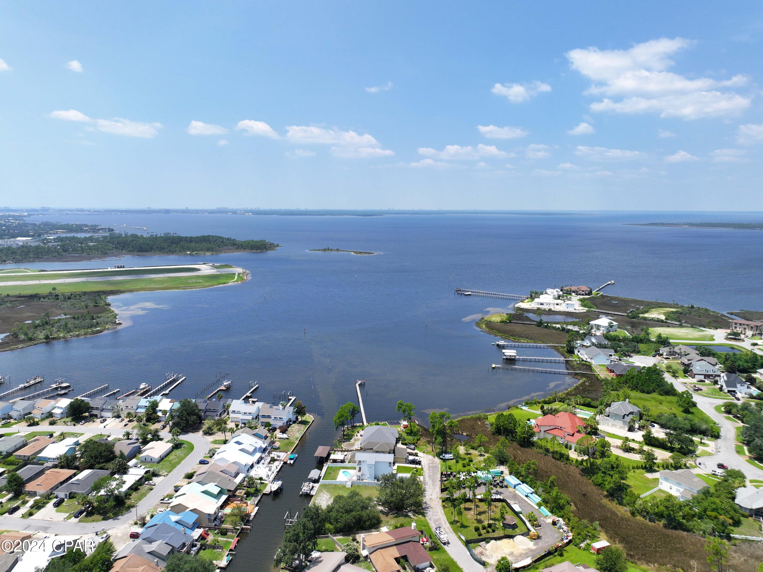 Venetian Villa - Land