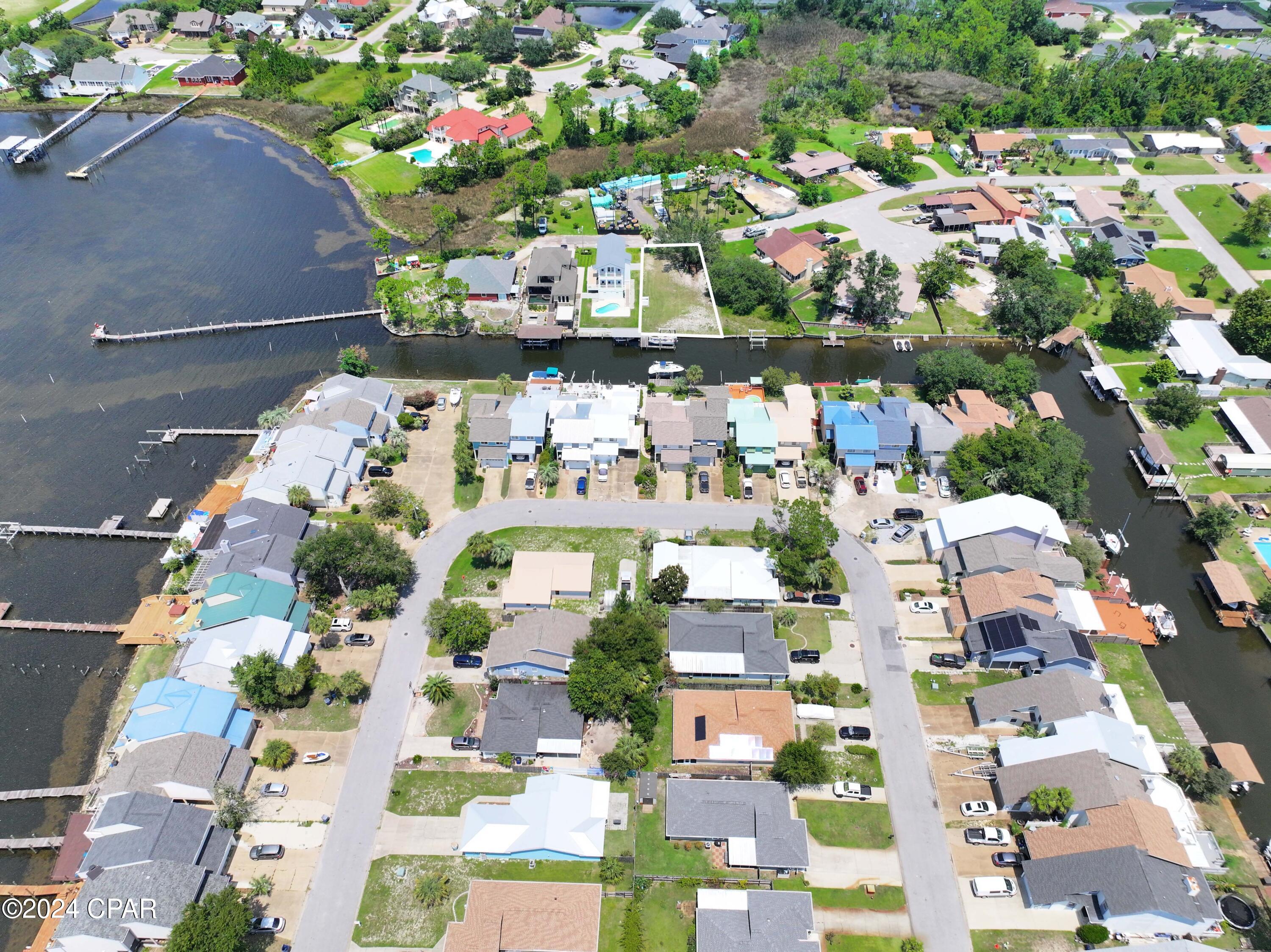 Venetian Villa - Land