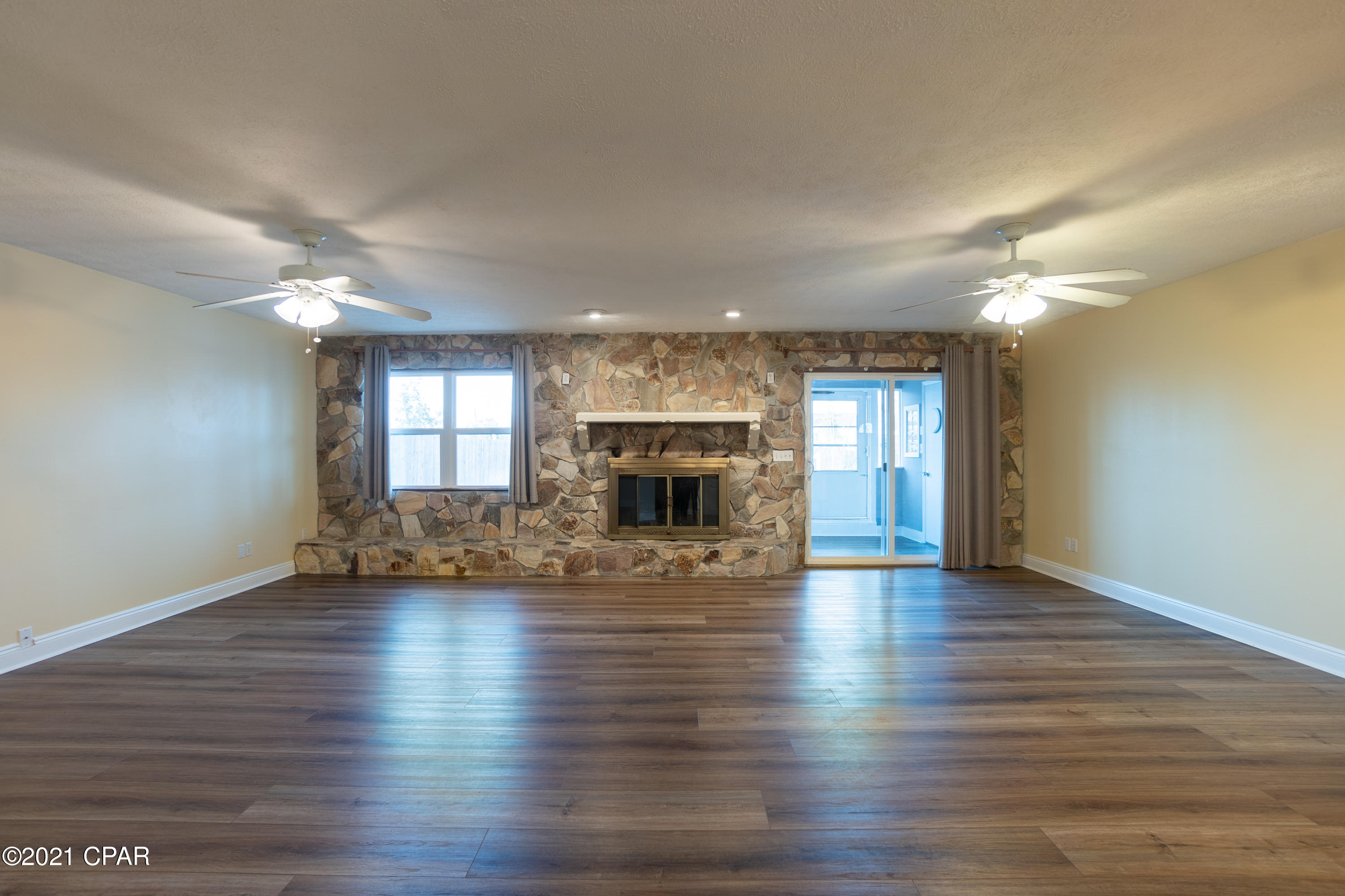 Deerpoint Estates - Residential