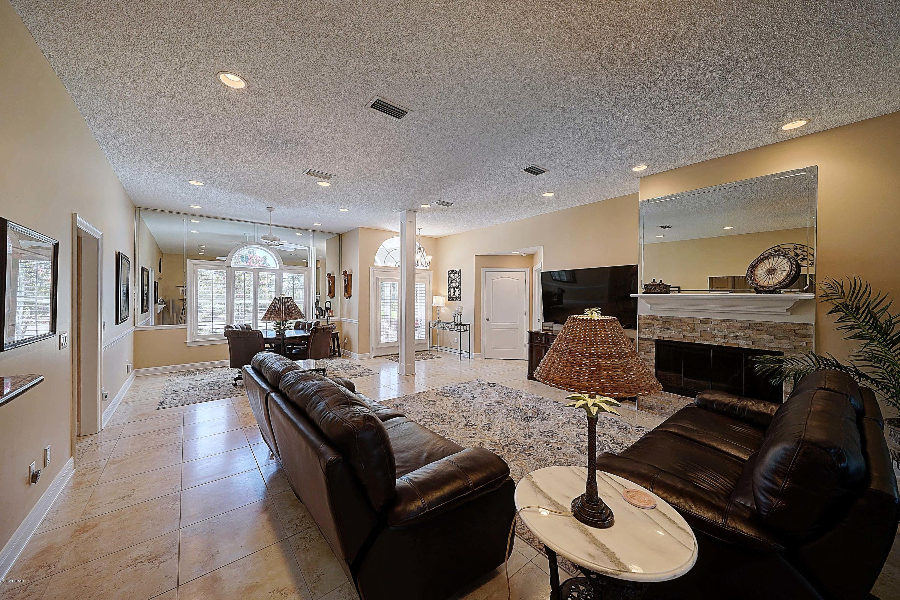 Legend Lakes - Residential