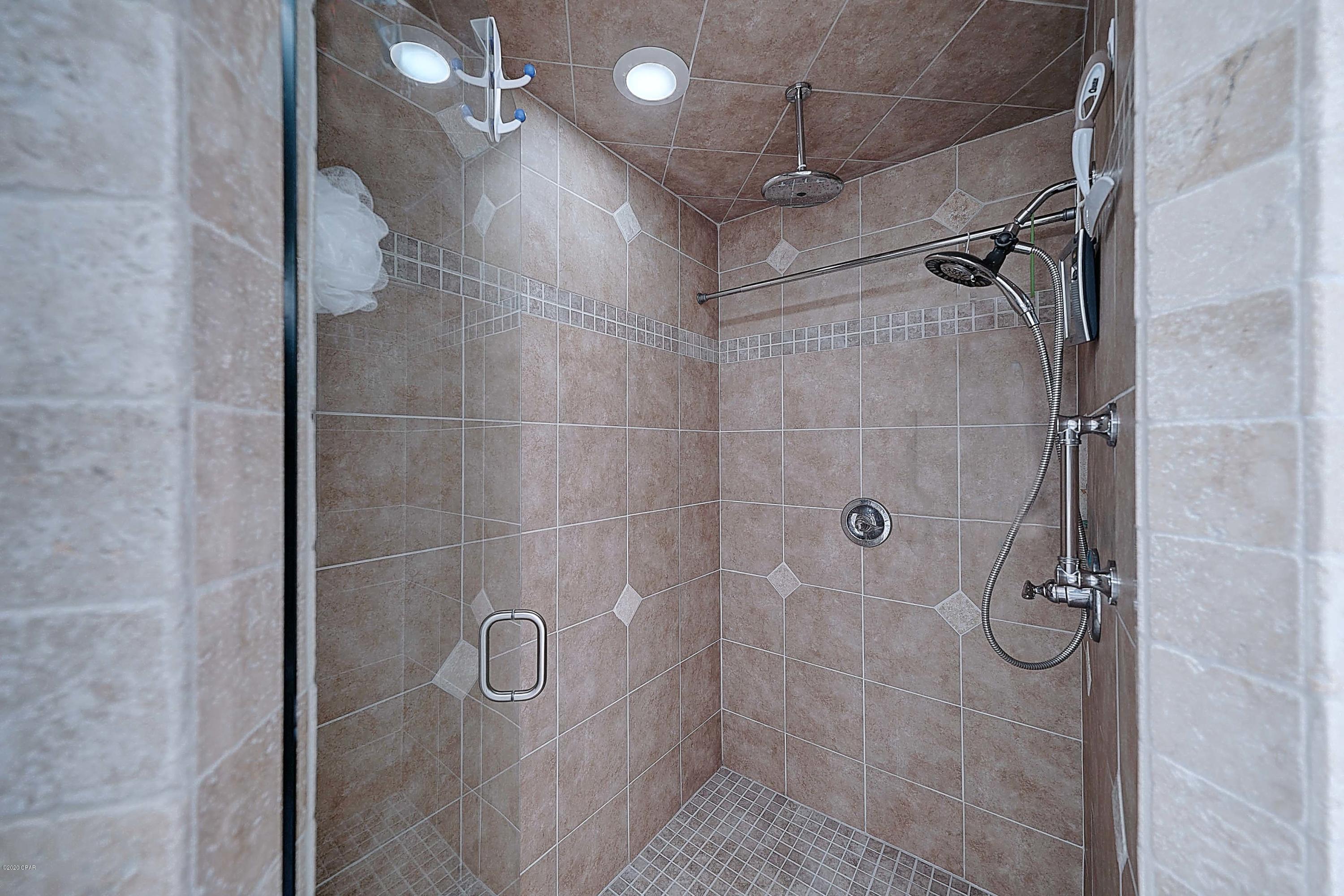 Legend Lakes - Residential