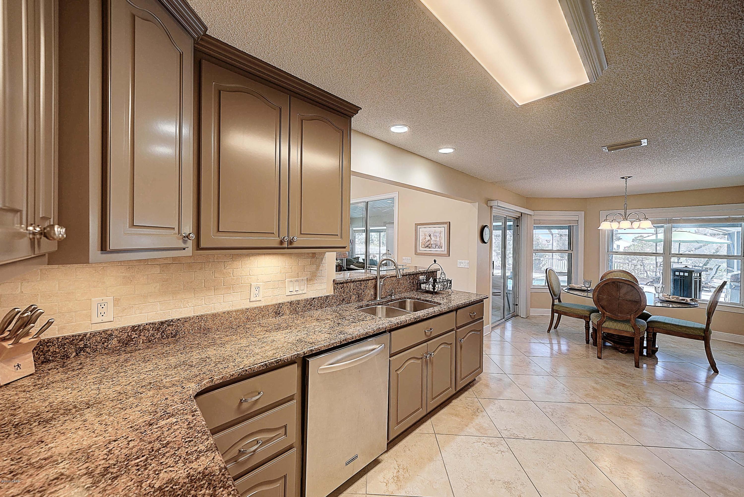 Legend Lakes - Residential