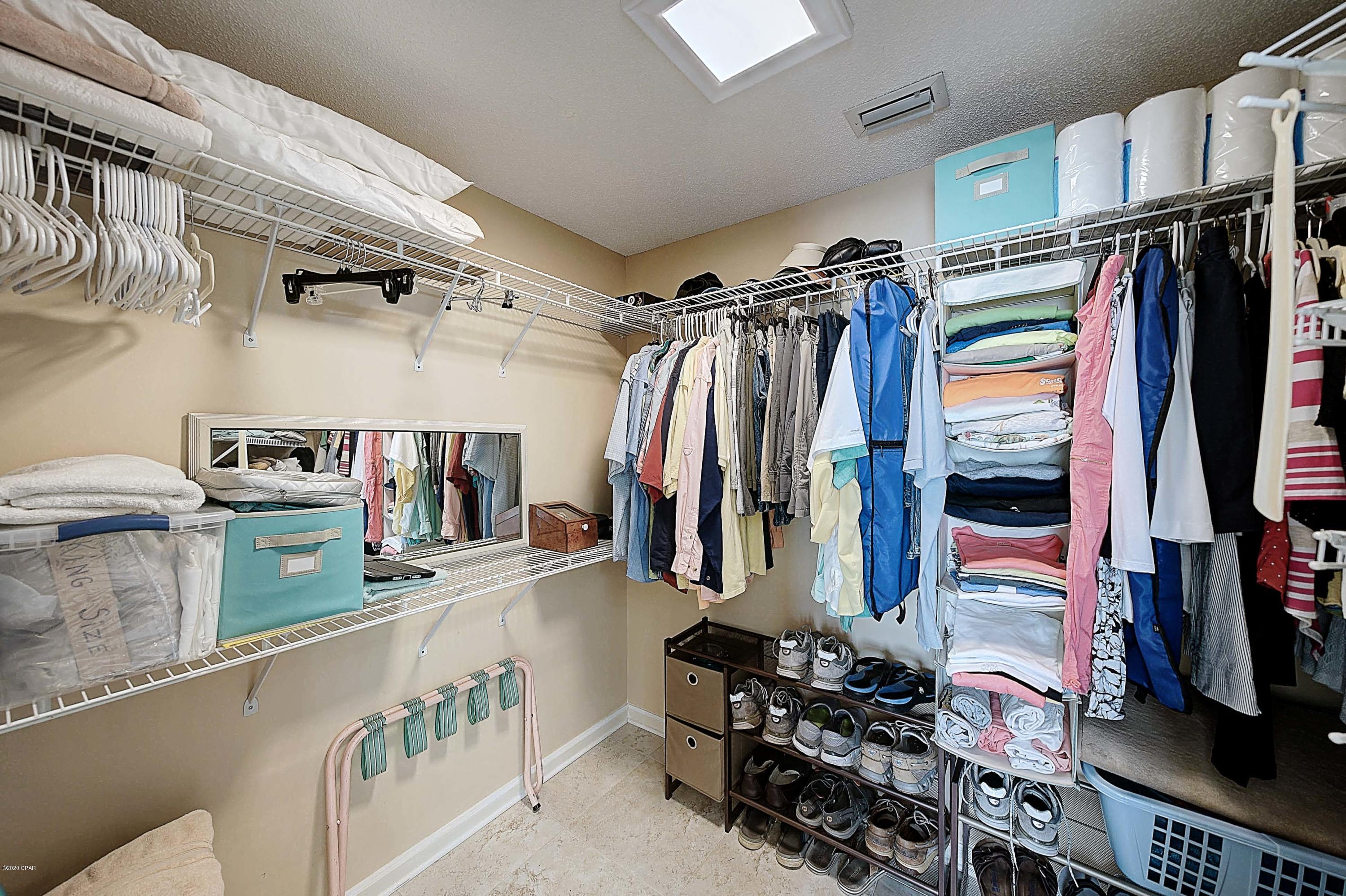 Legend Lakes - Residential