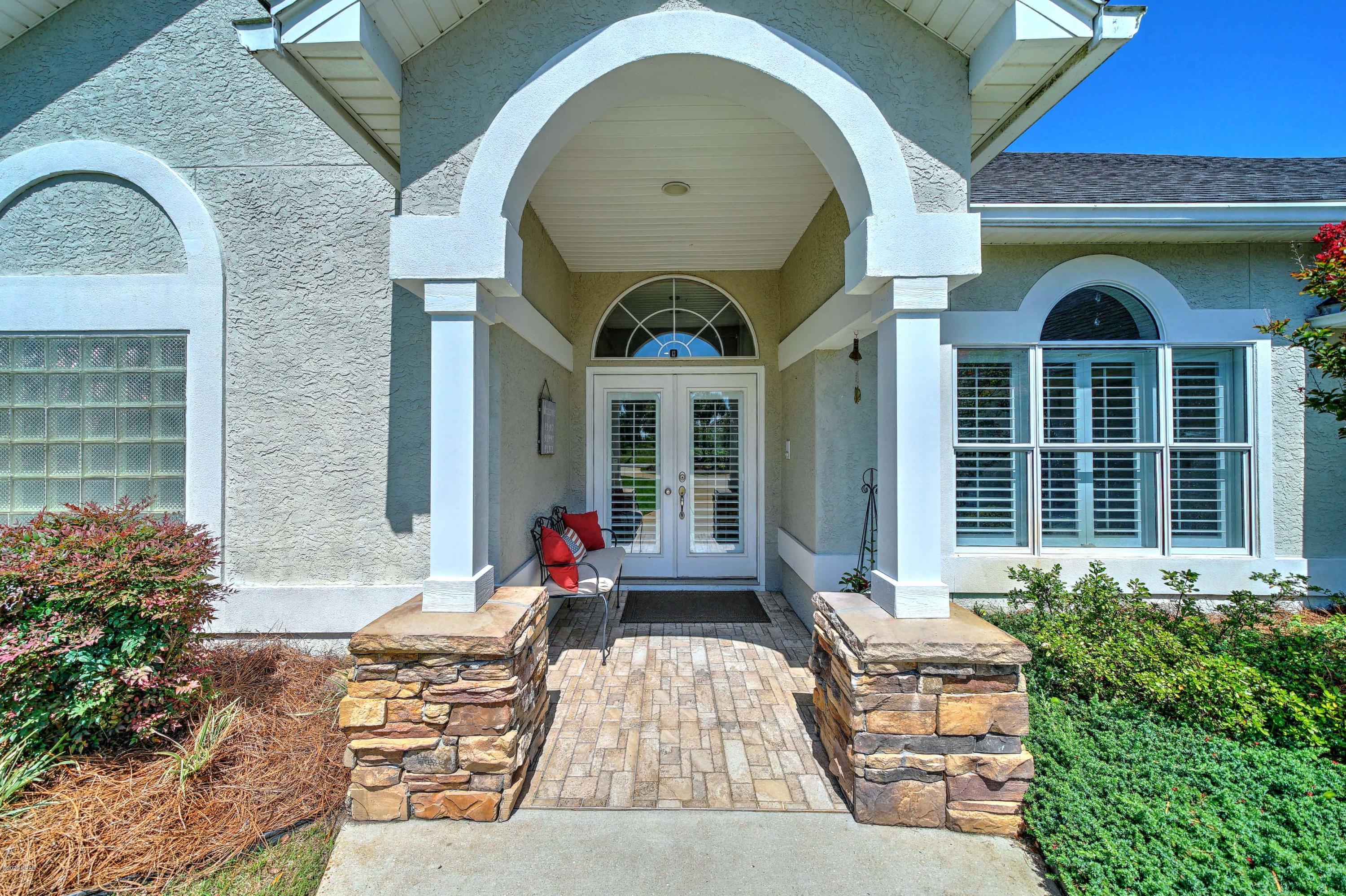 Legend Lakes - Residential