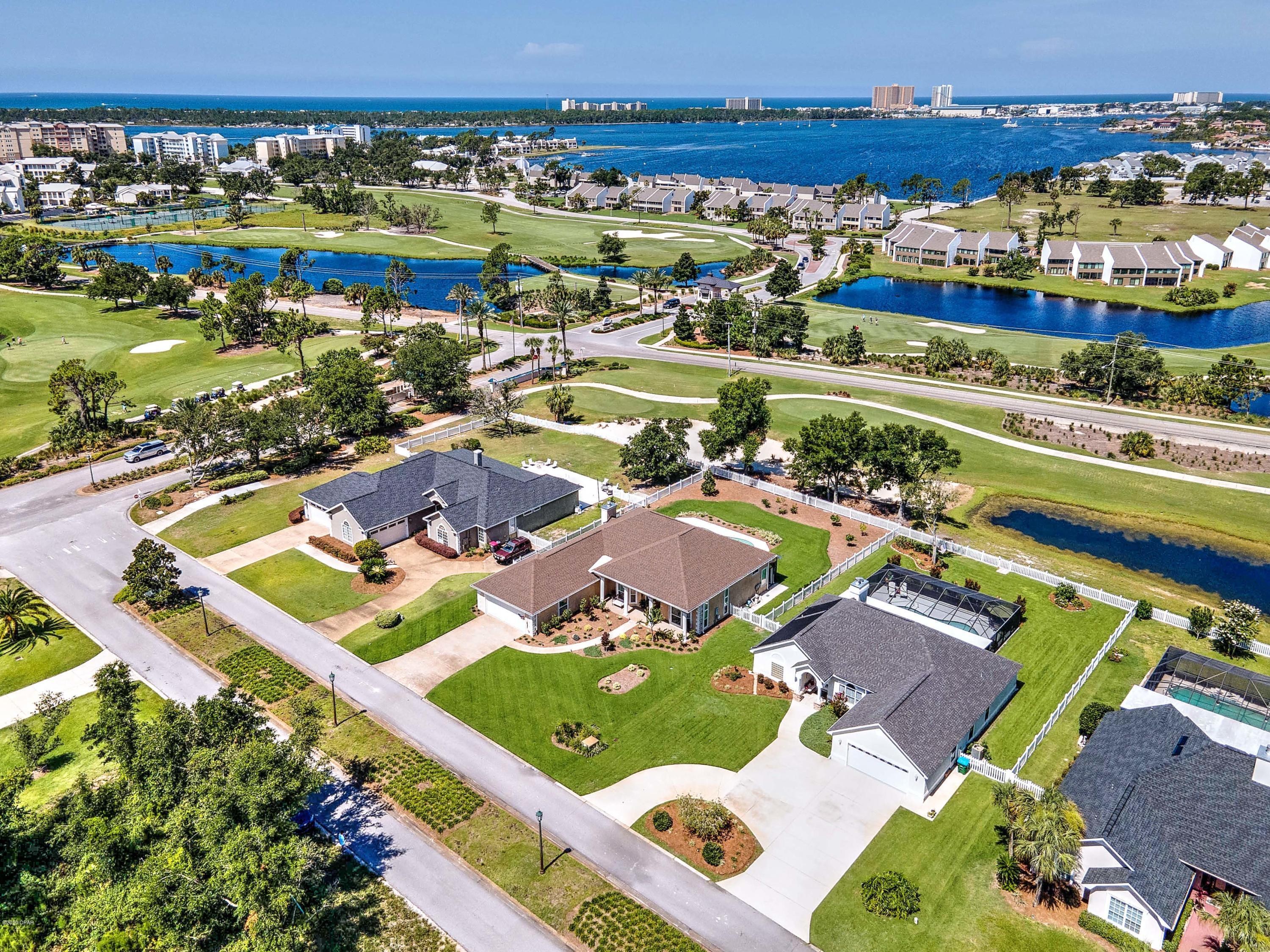 Legend Lakes - Residential