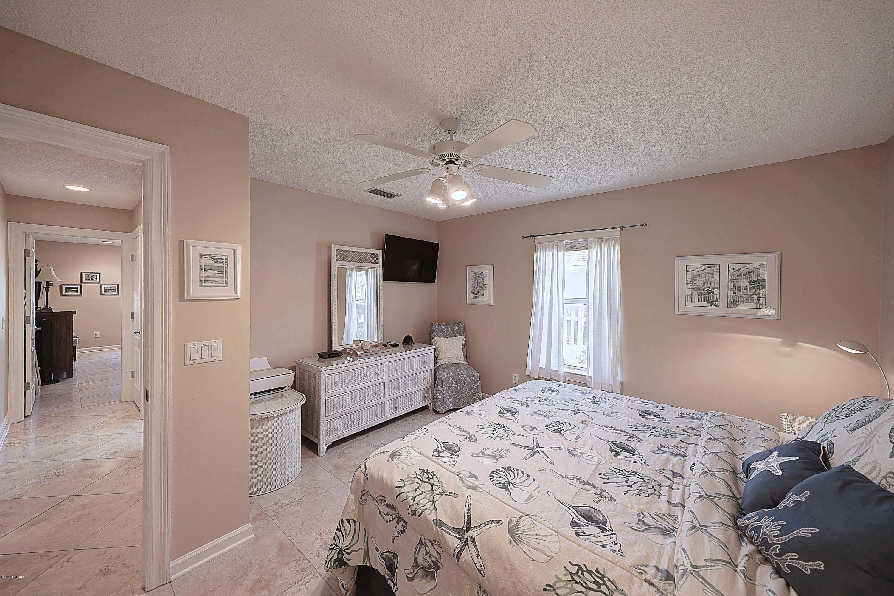 Legend Lakes - Residential