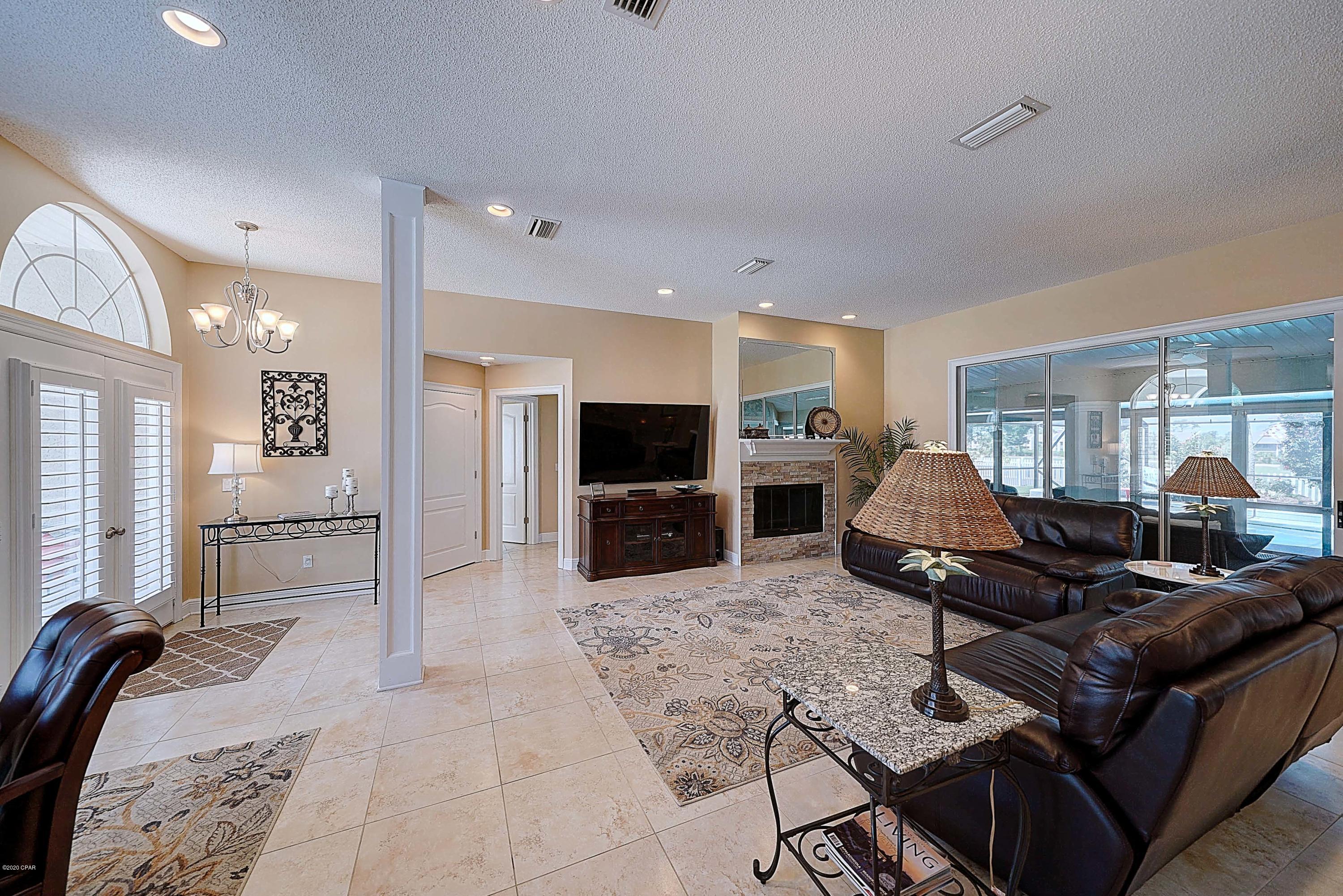 Legend Lakes - Residential