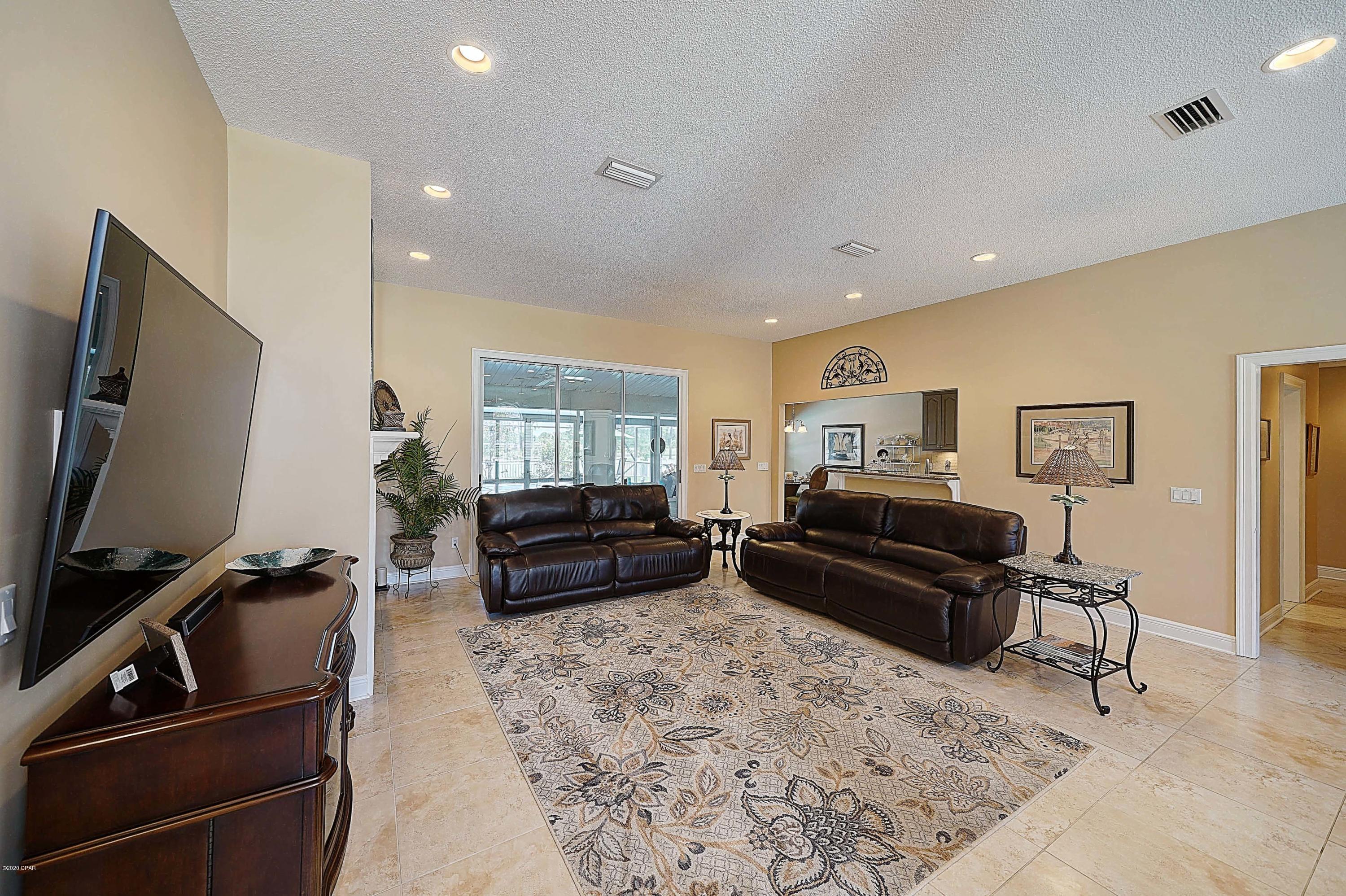 Legend Lakes - Residential