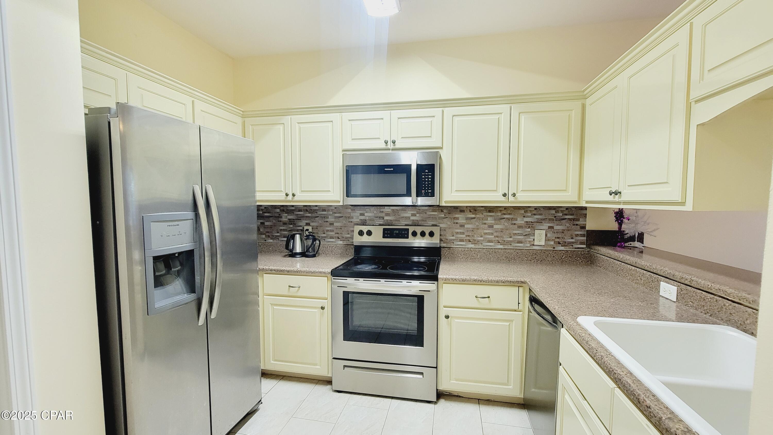 Annabella's Townhomes - Residential Lease