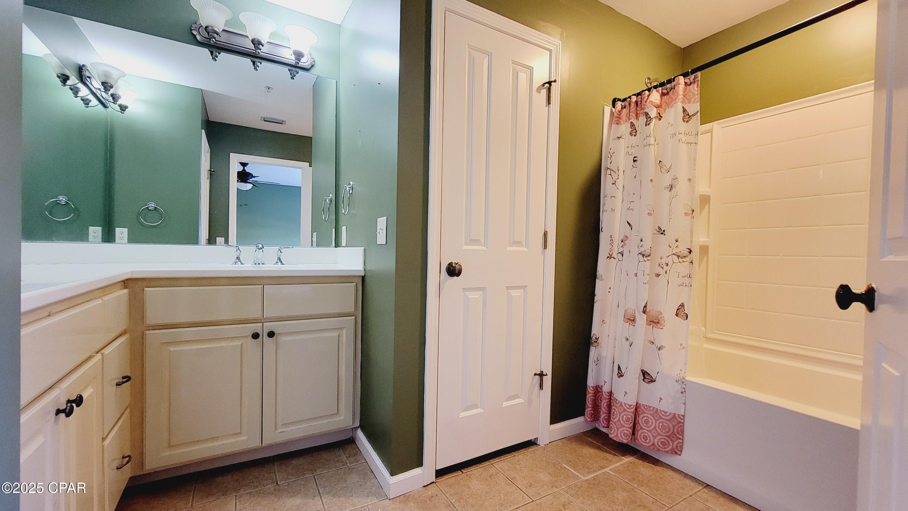 Annabella's Townhomes - Residential Lease