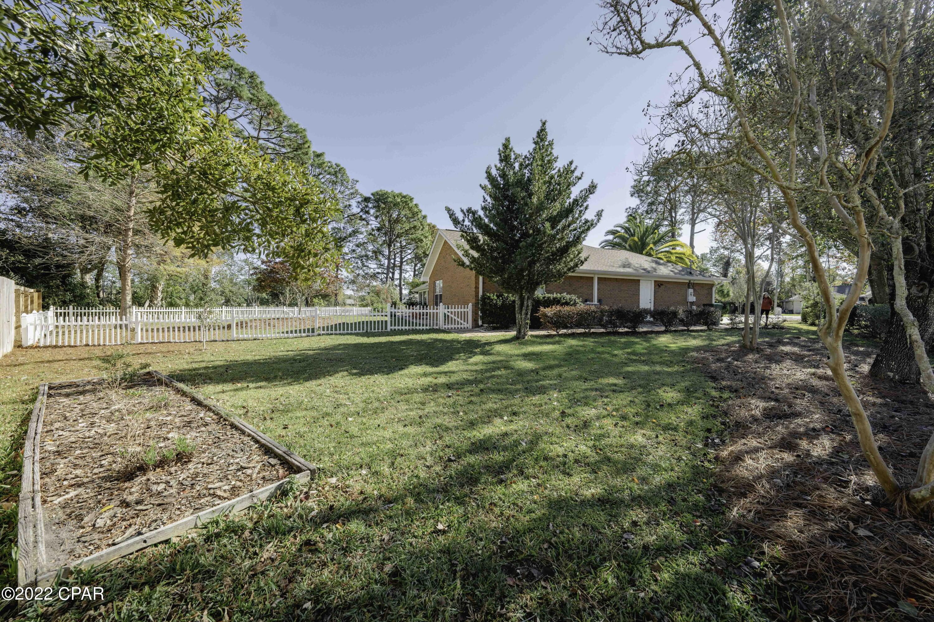 Colony Club - Residential