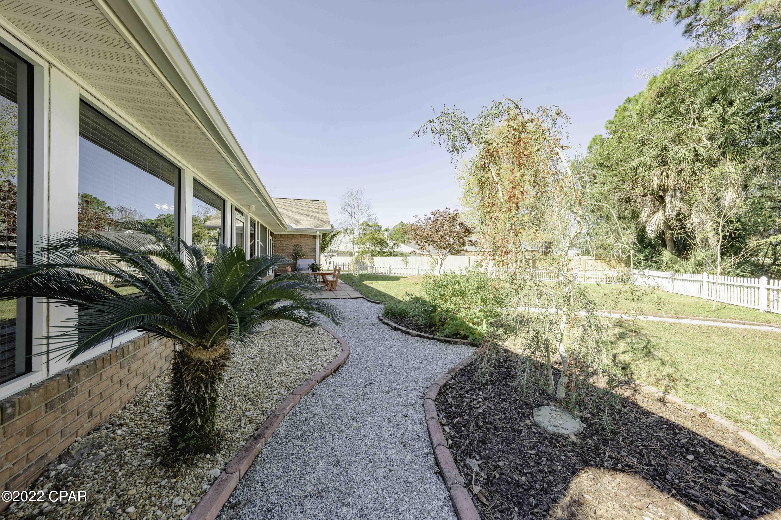 Colony Club - Residential