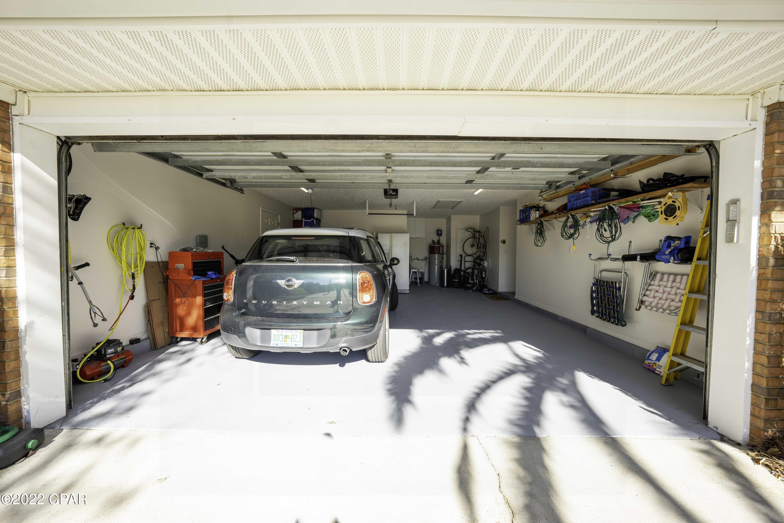 Colony Club - Residential