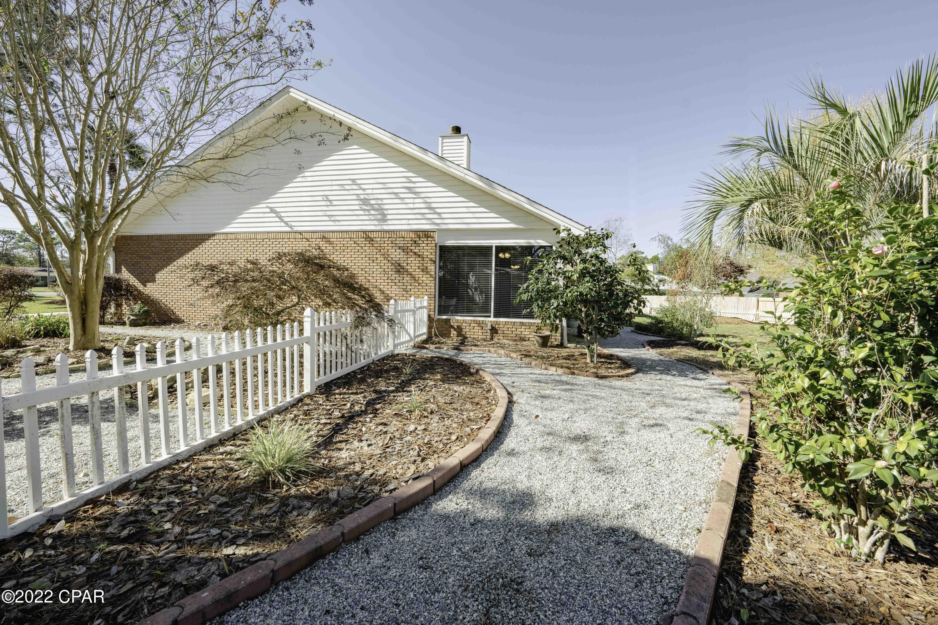 Colony Club - Residential