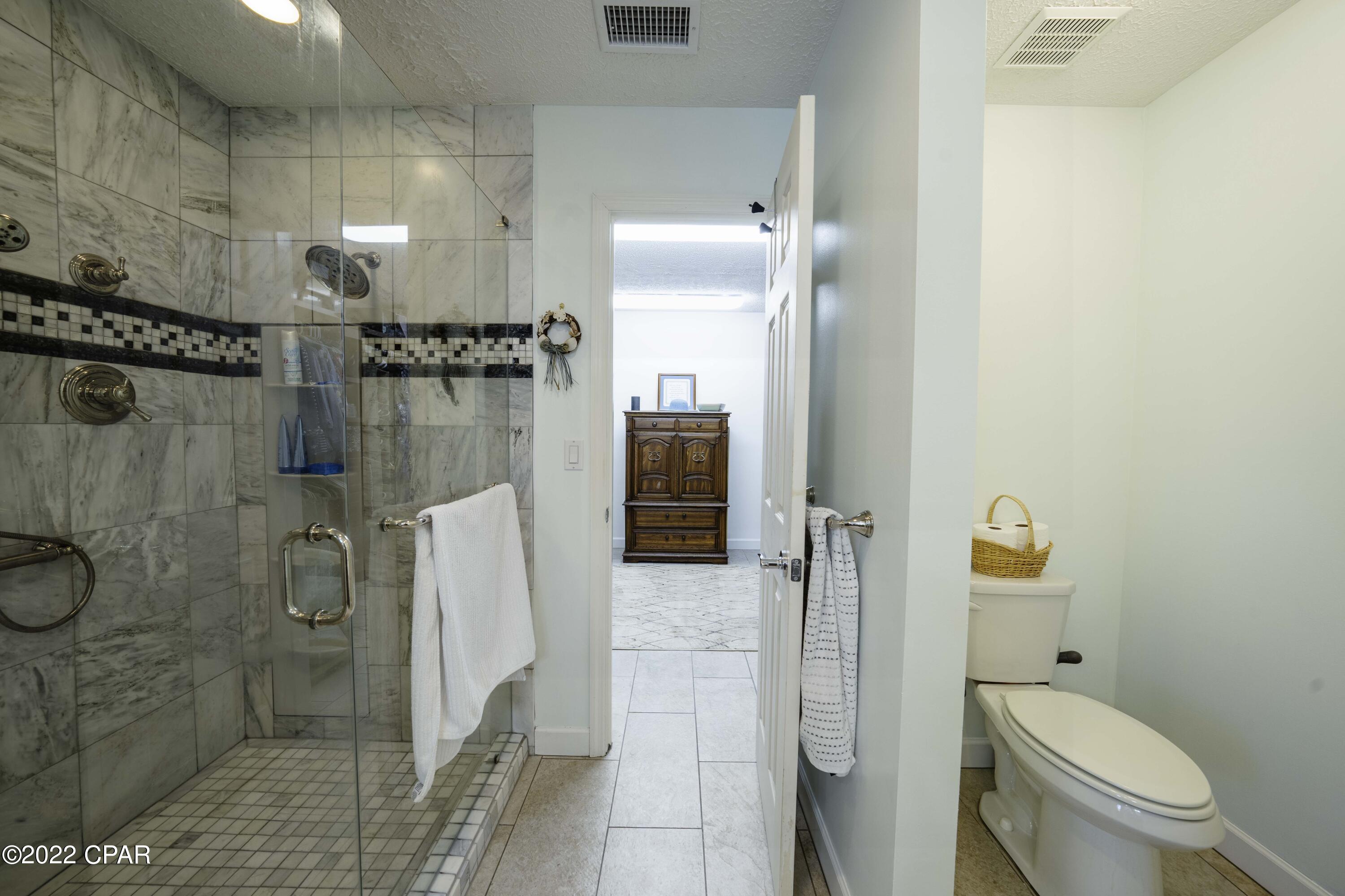 Colony Club - Residential