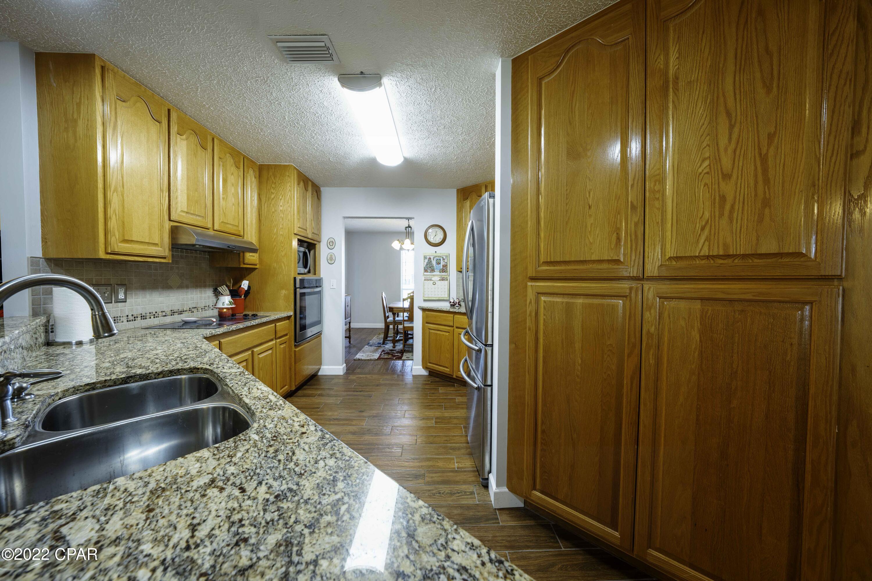 Colony Club - Residential