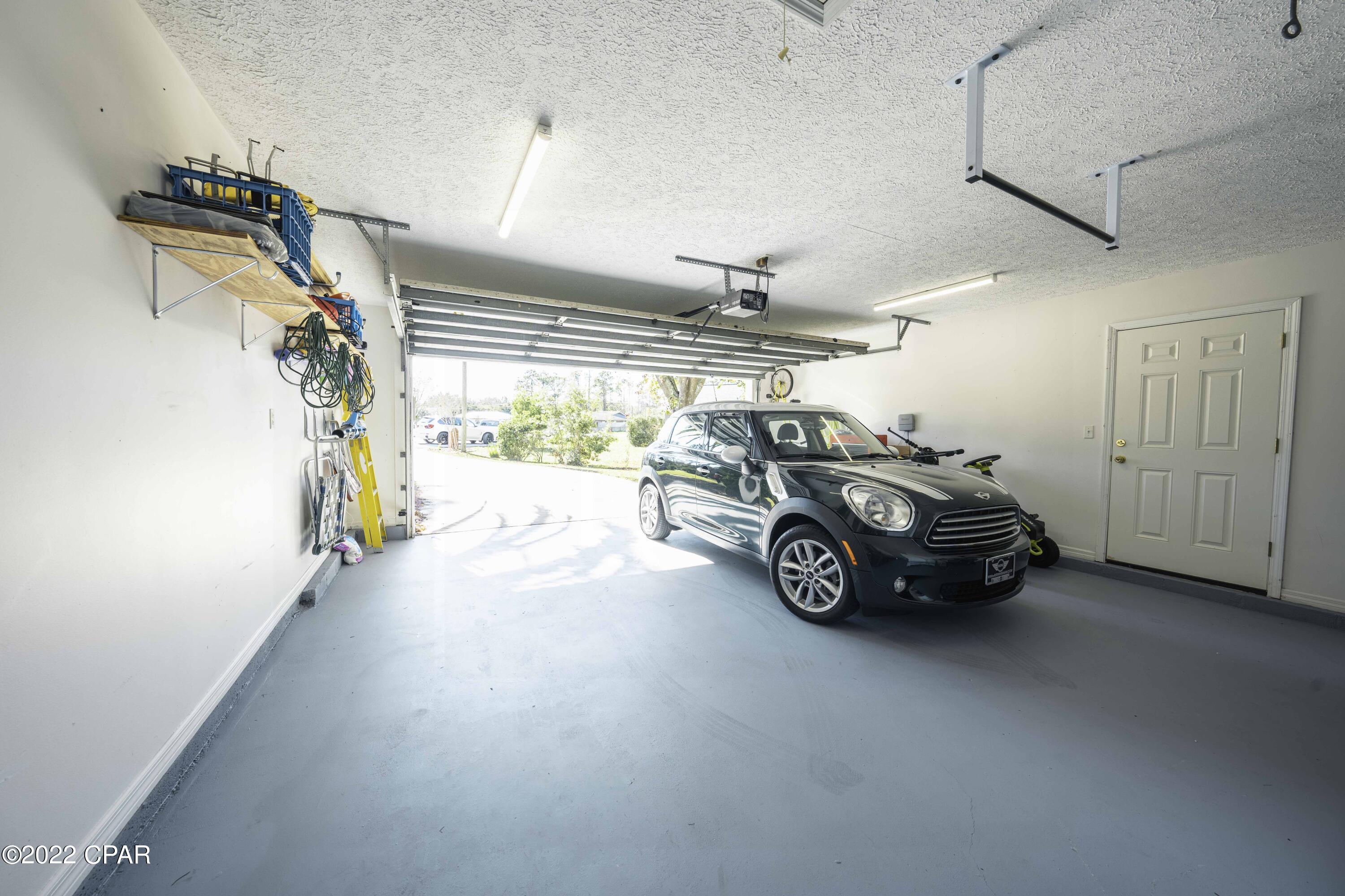 Colony Club - Residential