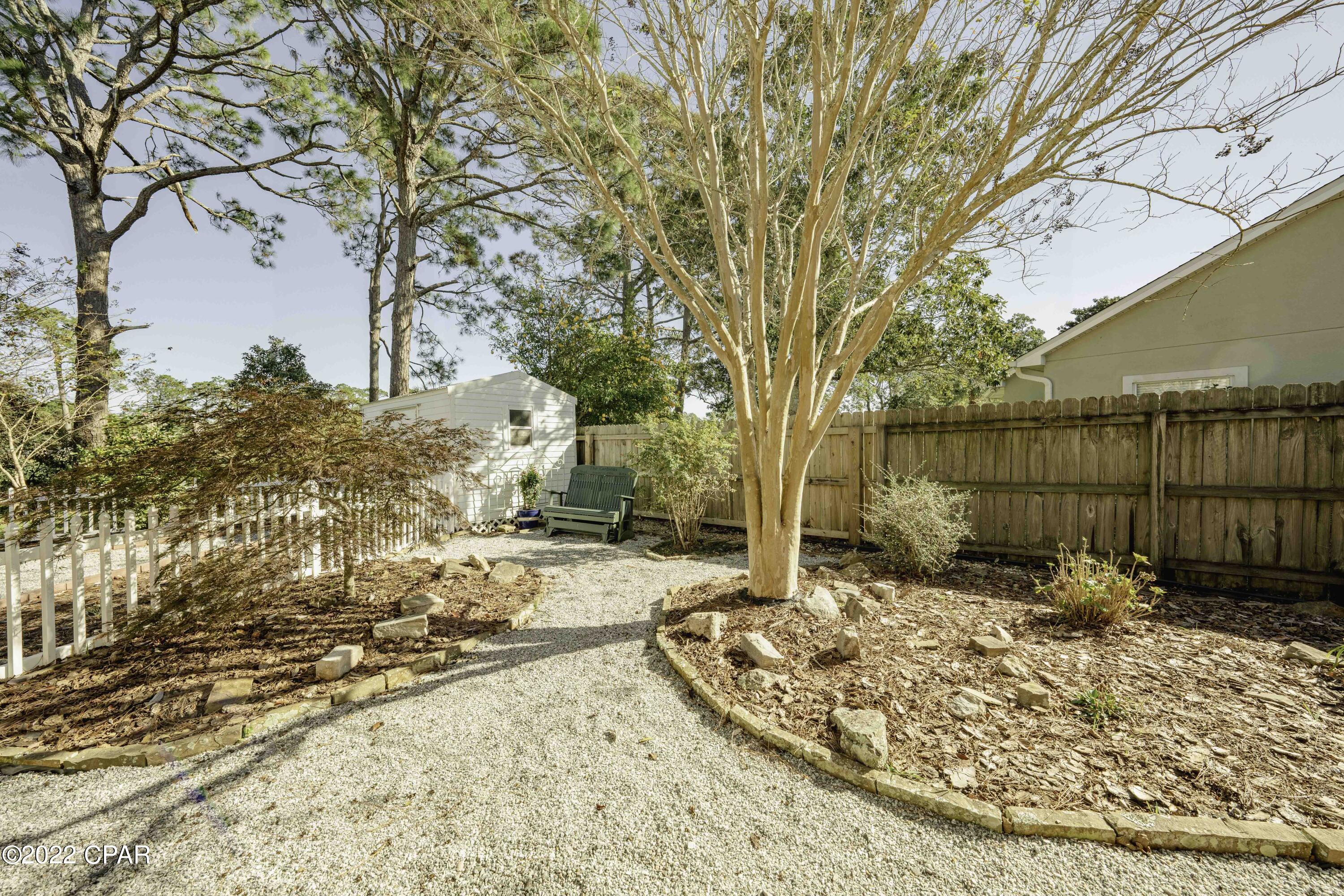 Colony Club - Residential