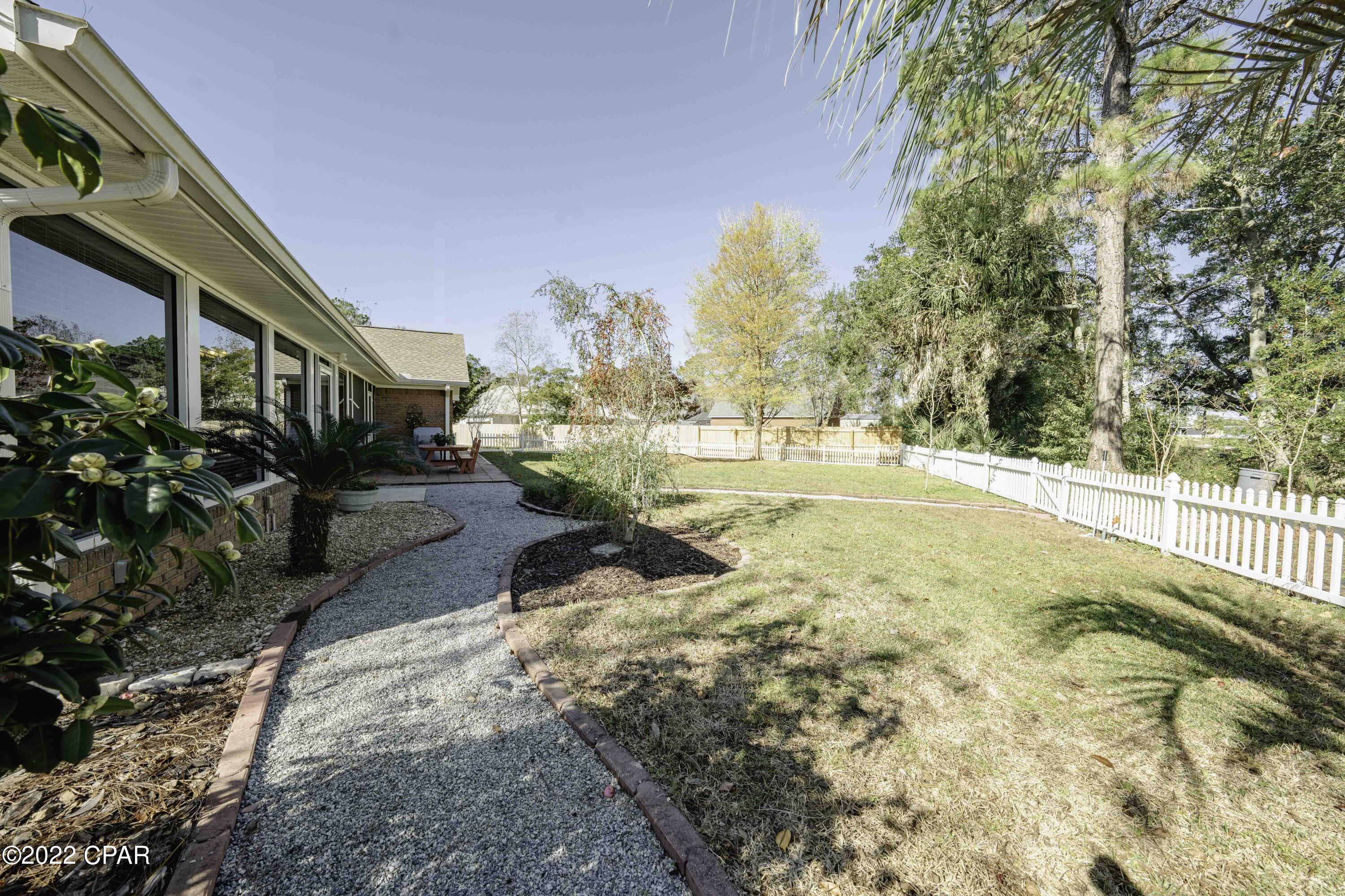 Colony Club - Residential