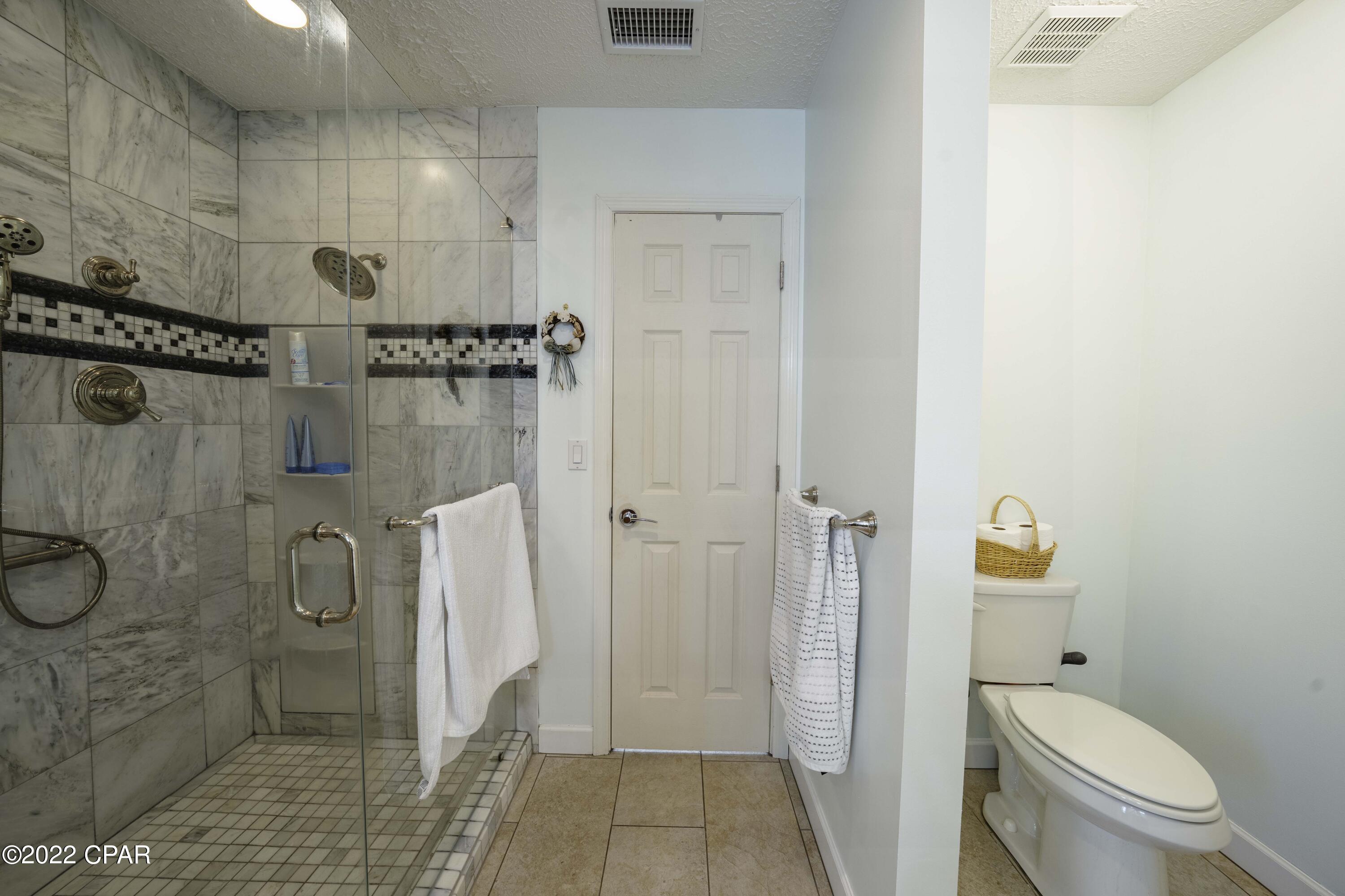 Colony Club - Residential