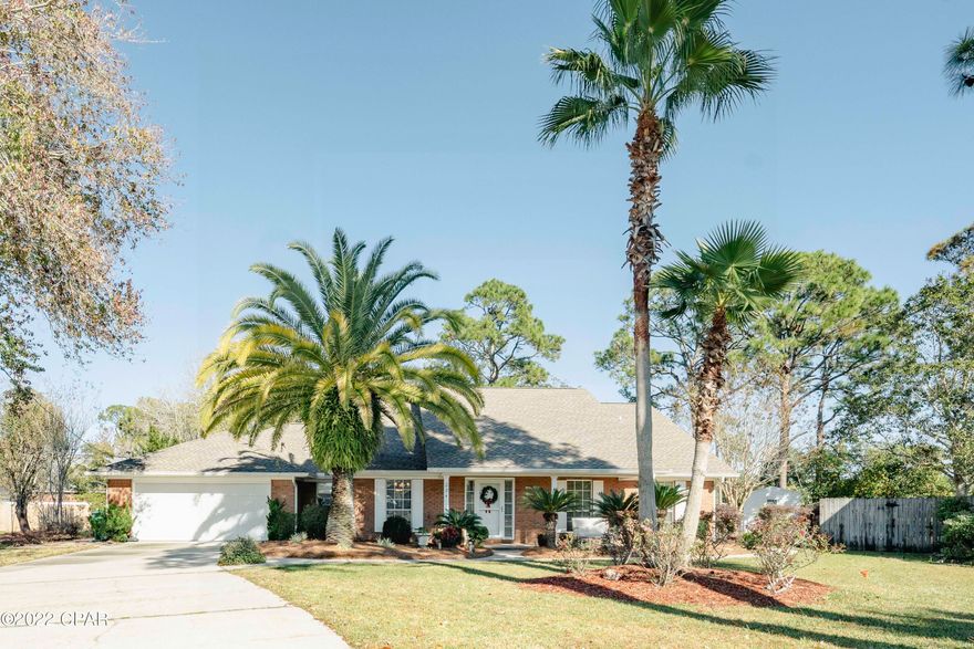 Custom-built Golf Course home in Colony Club and backs up to hole #1 of the Holiday Golf Course. This beautiful 3 BDRM/2.5 BATH brick home has a split floor plan and many other features. The home is located on Fairway Circle, just off Main Street, and a straight shot to the side entrance of the subdivision makes for straightforward access. Once you enter through the front door of this magnificent home, you will feel right at home. The office area is to the right, and the formal dining area is to the left, just off the kitchen area. This home has a great open concept, including the kitchen opening up the living room and breakfast area, making it perfect for entertaining. The living room features a wood-burning fireplace for those cold nights and how lovely it is after a long day. Just off the living area, you will step down into a heated and cool Florida room and a fantastic spot to sit in and wind down in the afternoon, watching the golfers just across the way. The Florida room is room-to-room glass; I promise this will be the spot you will use very often. Upon returning inside, you will have the breakfast nook to your right, and the master suite is just off the kitchen. The master bedroom is very spacious, with a sitting area and a master bath where you will want to spend lots of time relaxing. It features double vanity, Jacuzzi Tub, and a huge walk-in shower. The master closet you walk into is very spacious, just off the bath. It has built-in on both sides and has plenty of space for a sitting area.
The home also has two full bedrooms and a full bath on the other side. This home has many renovations, including the kitchen, bathrooms, floors, etc. It also features Hunter Douglas blinds throughout. Lastly, let's talk about the outside of the home: the oversized two-car garage that has been freshly painted and plenty of storage for that growing family. Also, the yard features a sprinkler system with a well. The yard has been completely landscaped and has a zen garden to the right of the home with a lovely walking path leading out to the backyard and another beautiful sitting area on the back porch and pavers leading you around the side of the house. It is centrally located and just minutes from schools, shopping, and restaurants.