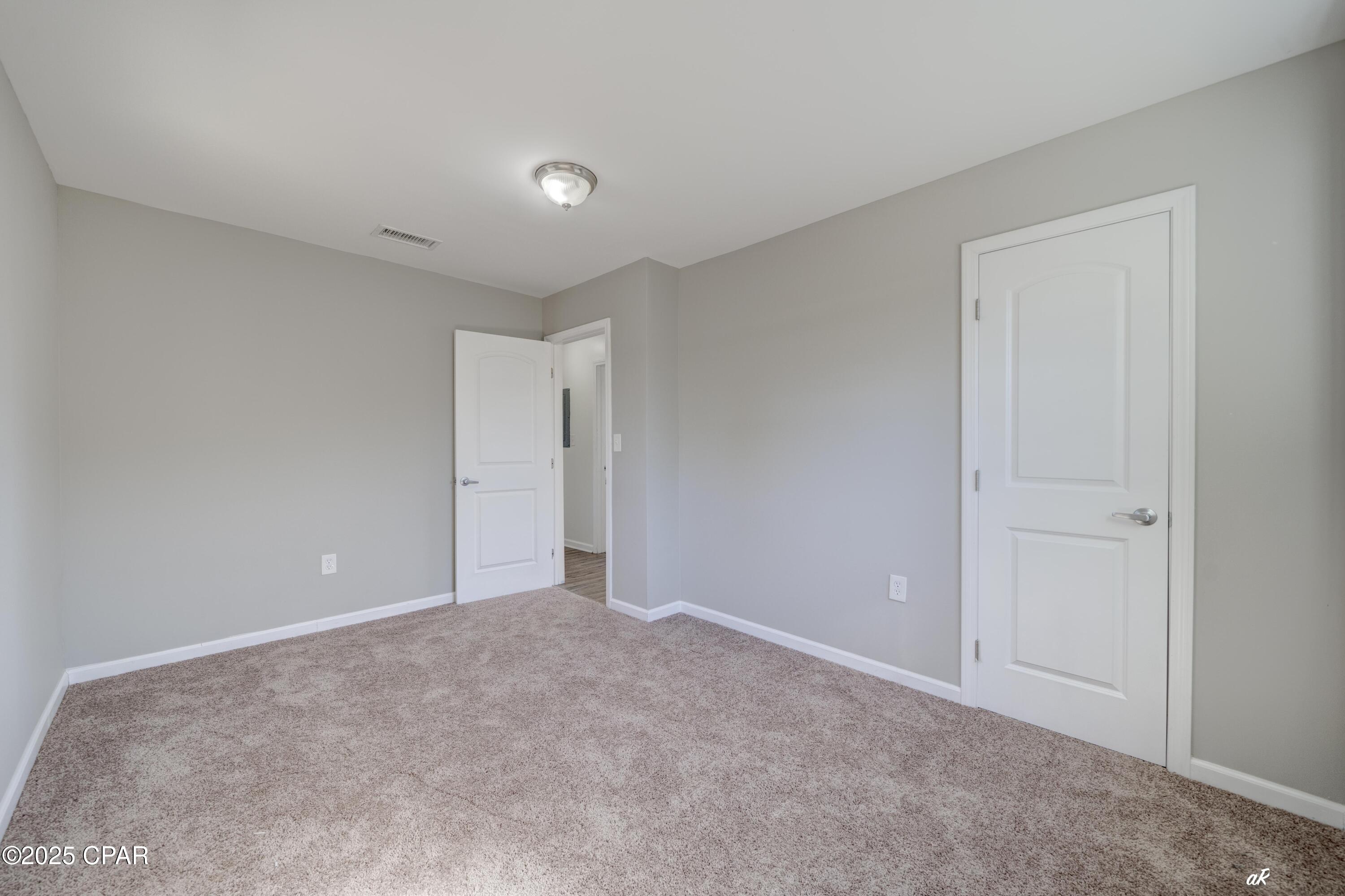 Hentz 1st Add Unit B - Residential